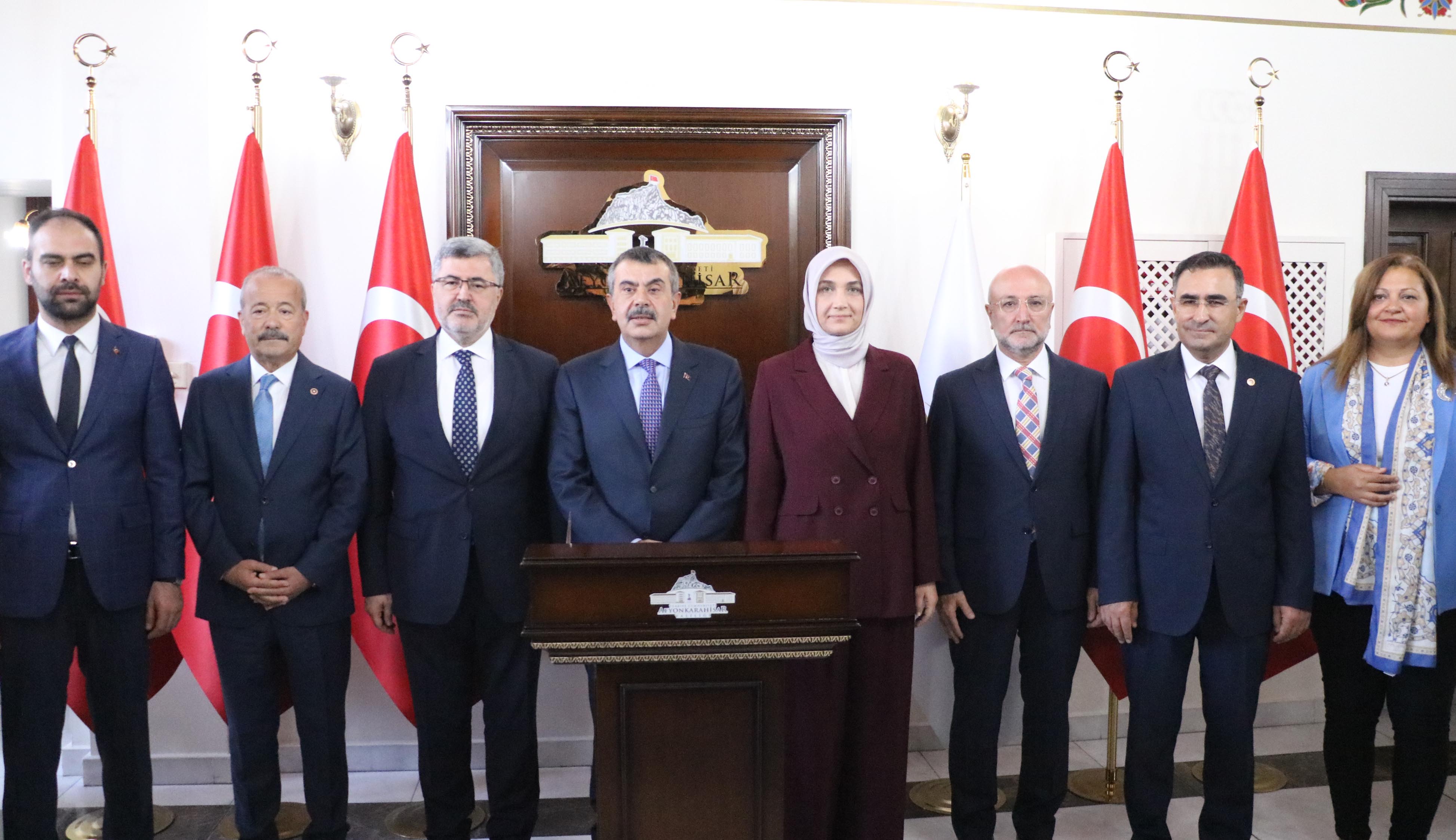 Bakan Tekin Valilik Ziyareti