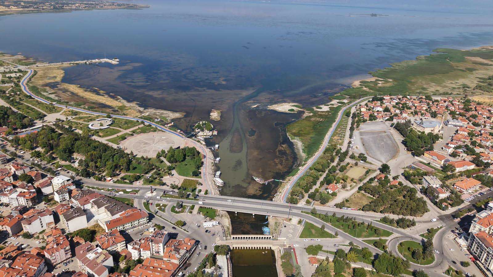Beyşehir Gölü kıyı