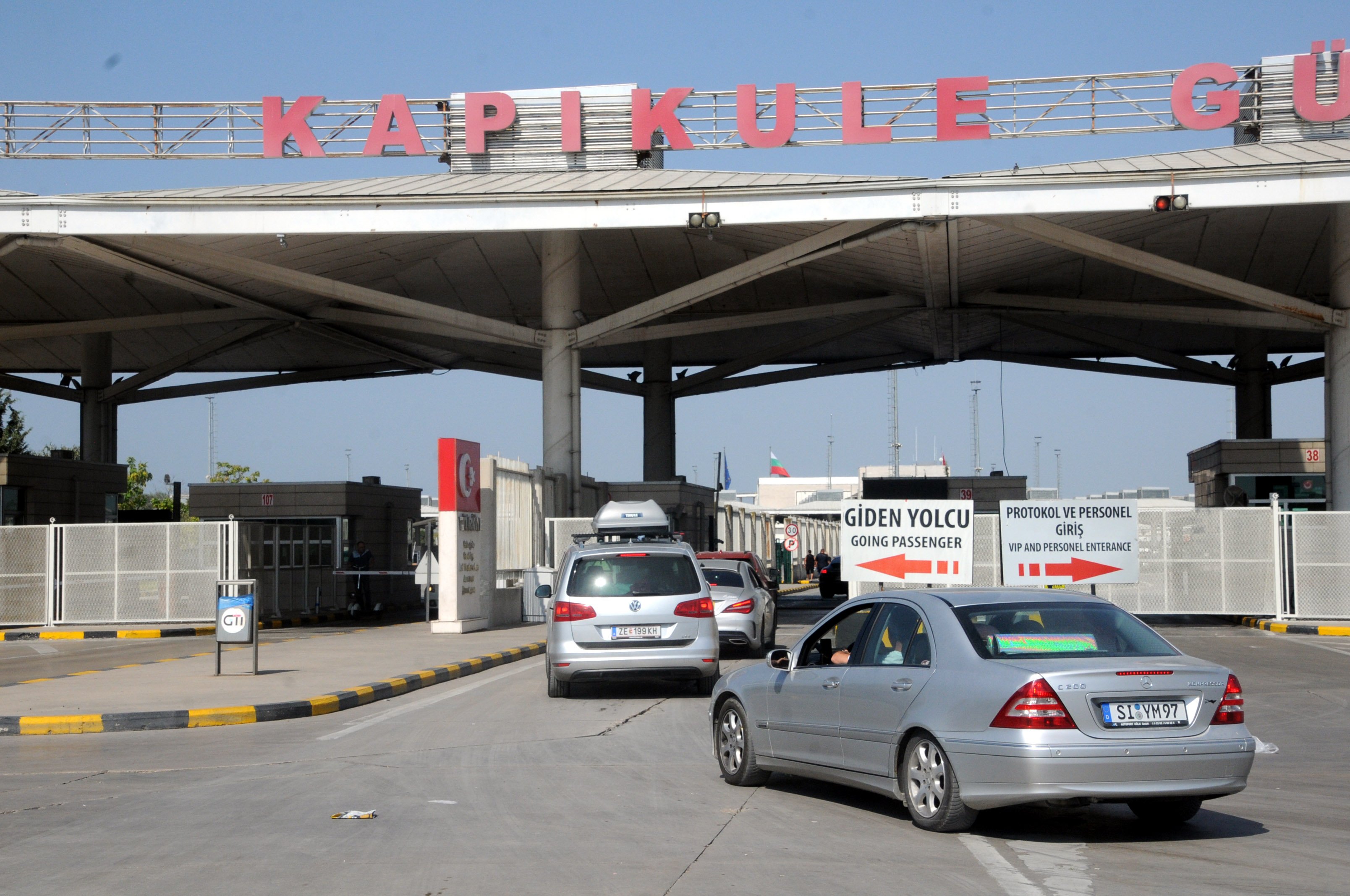 Kapıkule Sınır Kapısı personel çalışmaları