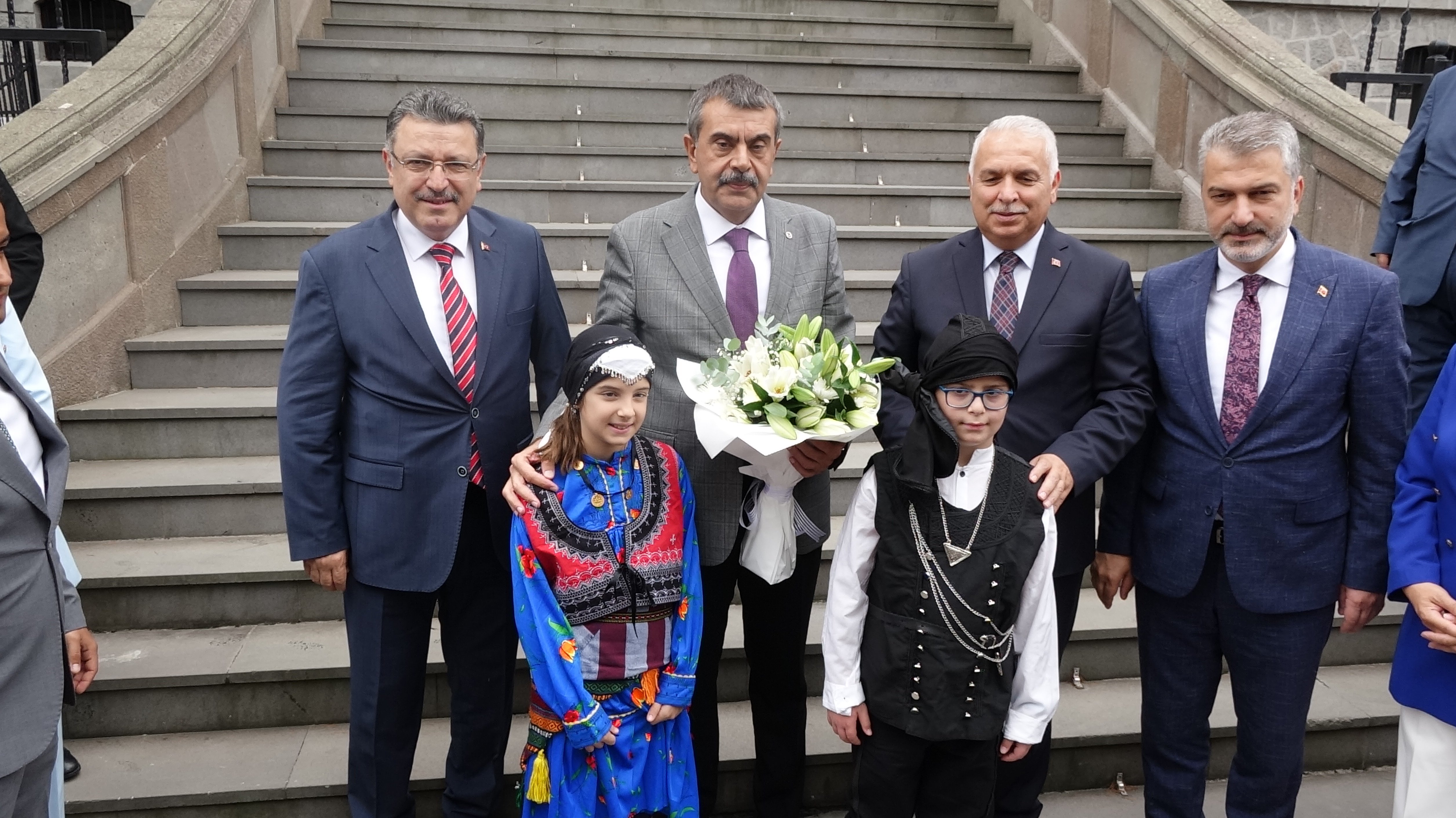Bakan Tekin esnaf ziyareti