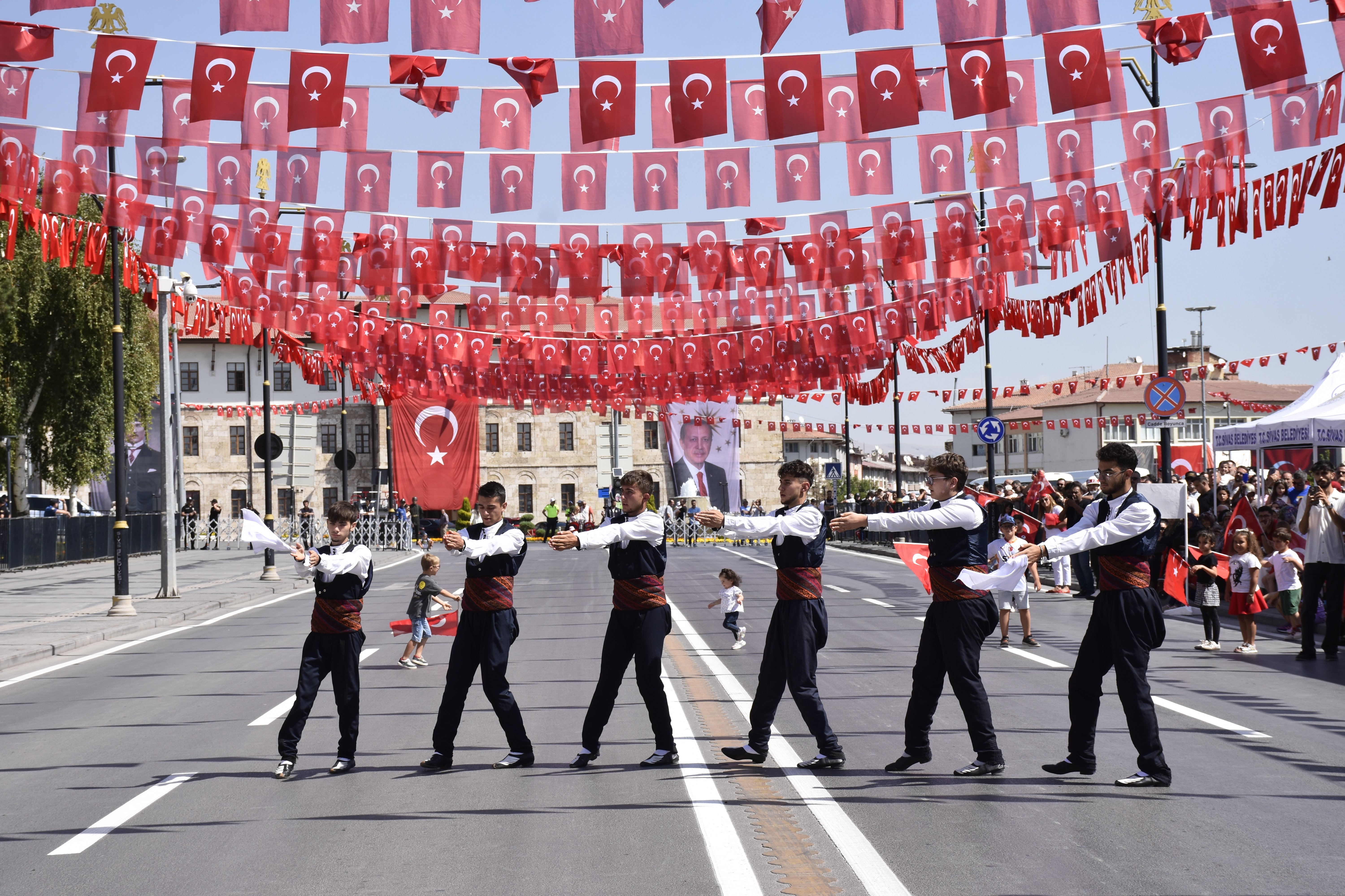 Vali Yılmaz Şimşek