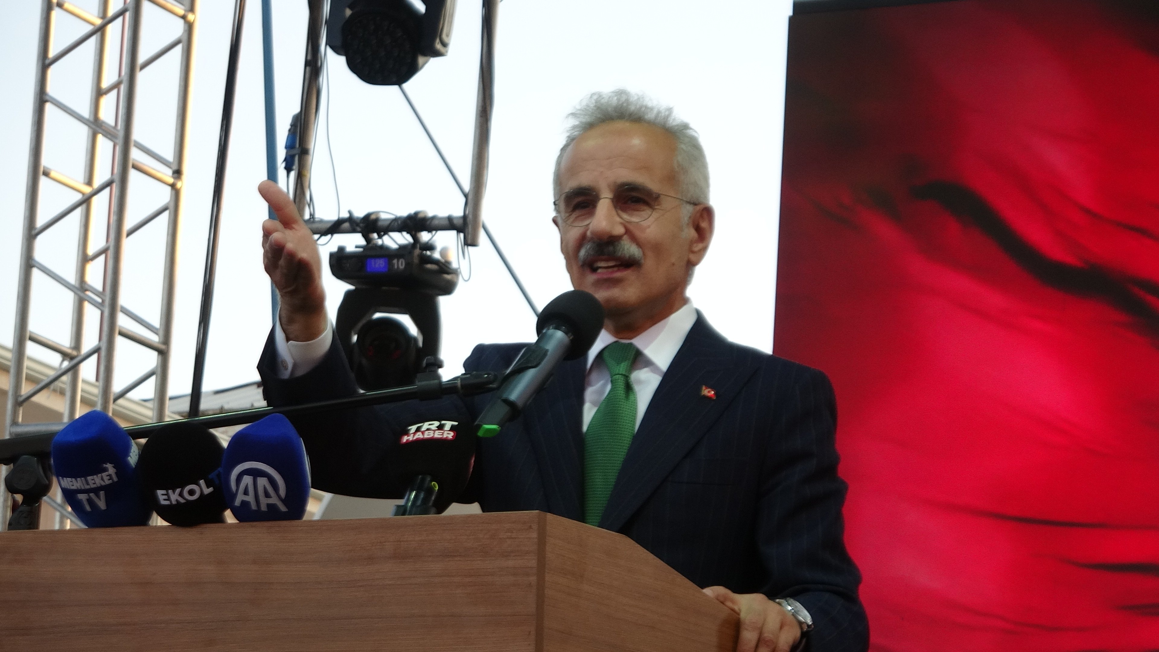 Bakan Uraloğlu Çiçekdağı Festivali
