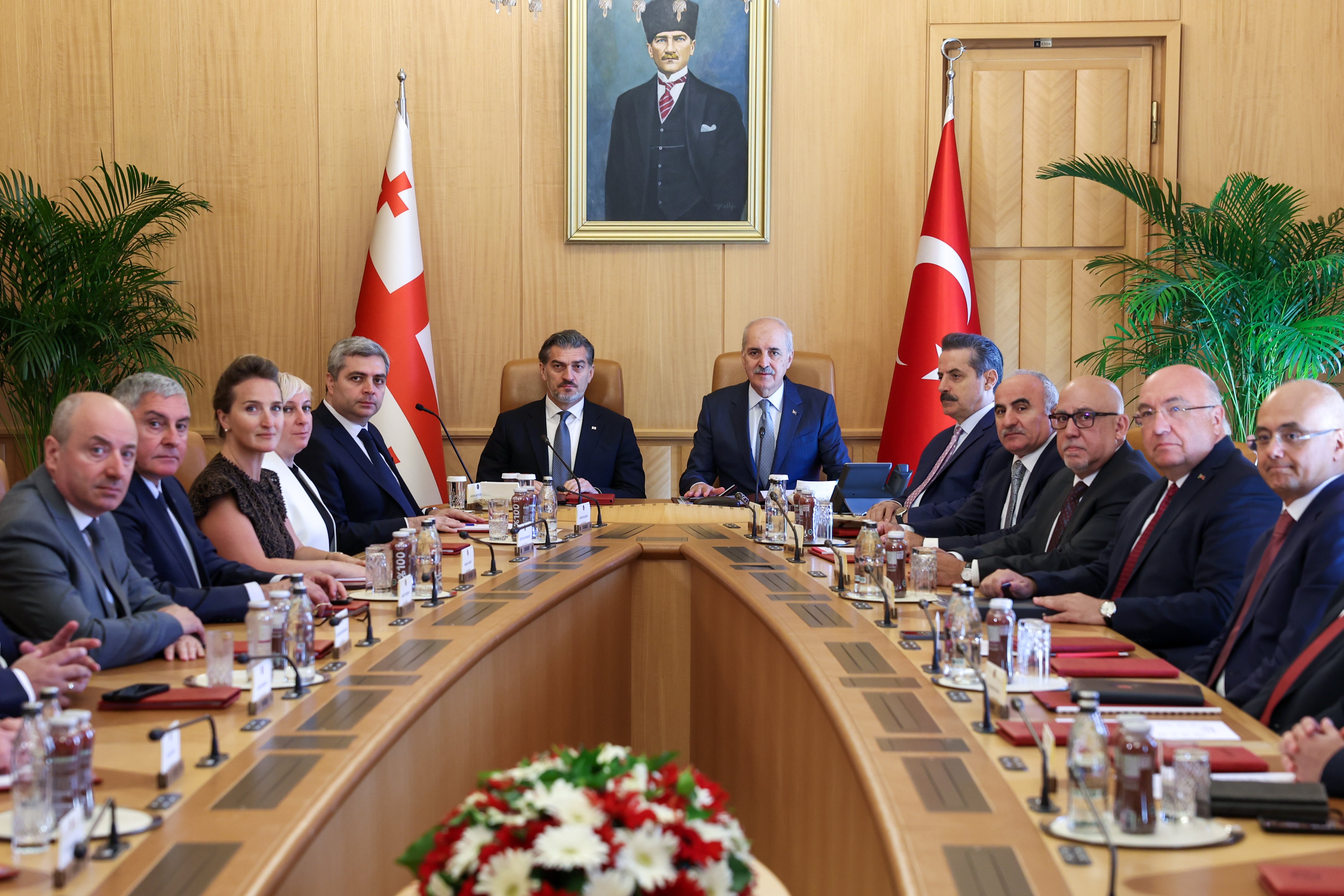Numan Kurtulmuş Konuşma
