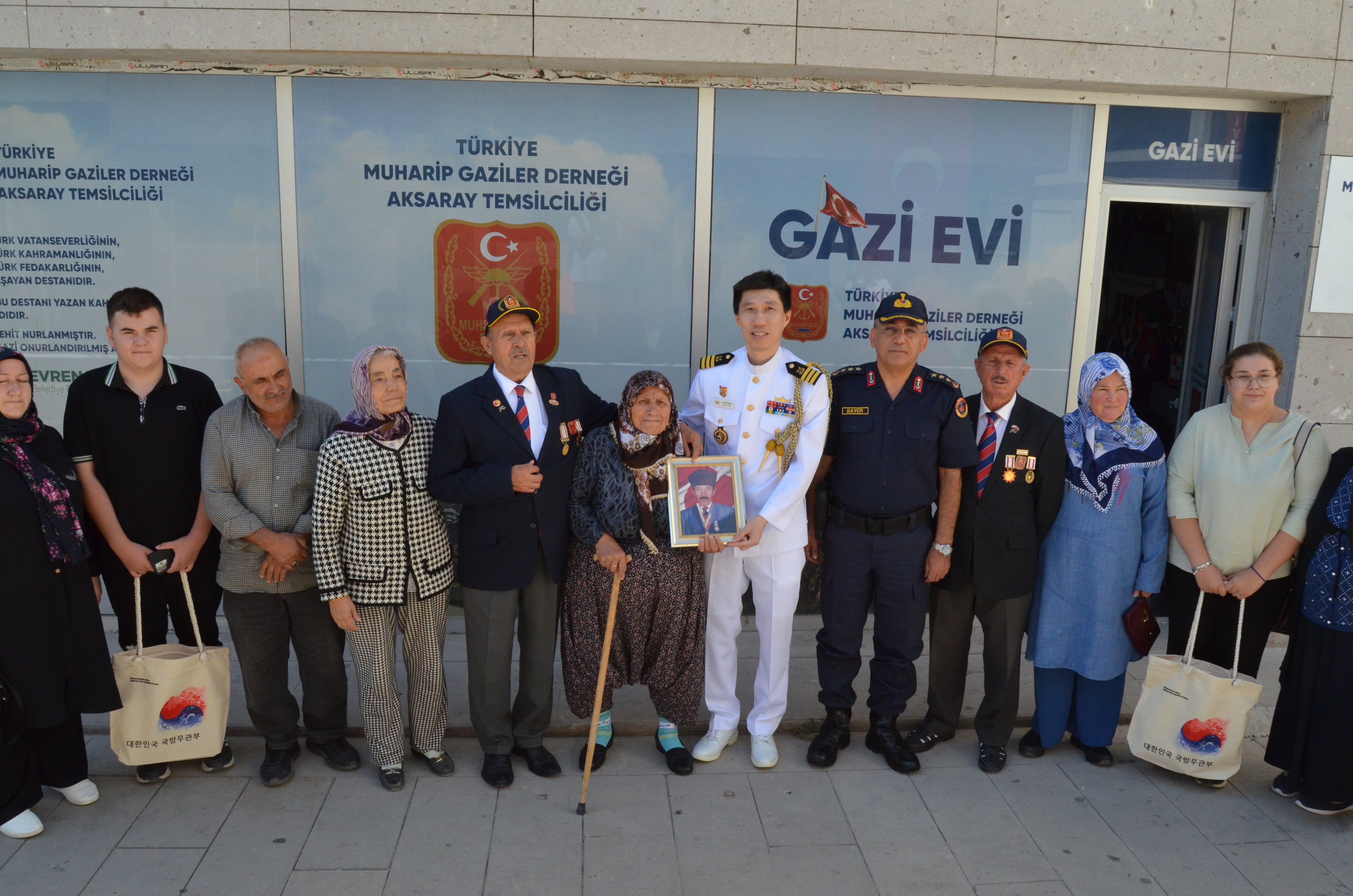 Güney Kore Savunma Ataşesi Kore gazisi ziyareti