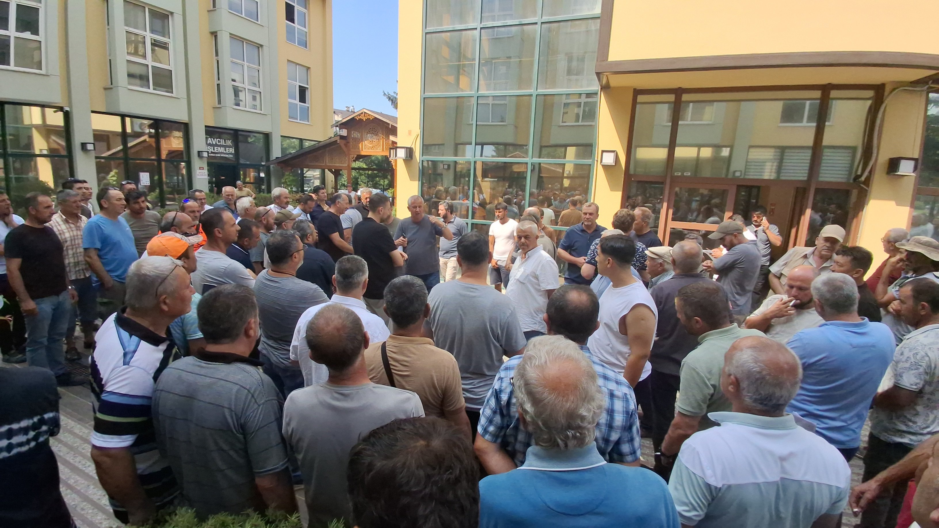 Bursa avcıları av yasağı protestosu