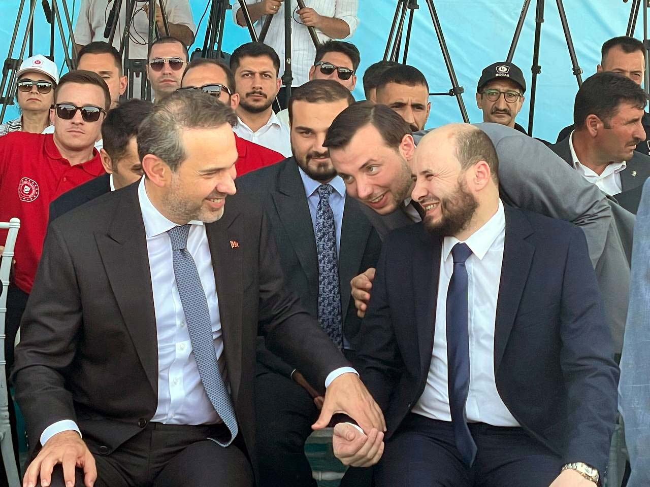 Bakan Bayraktar konuşma yapıyor