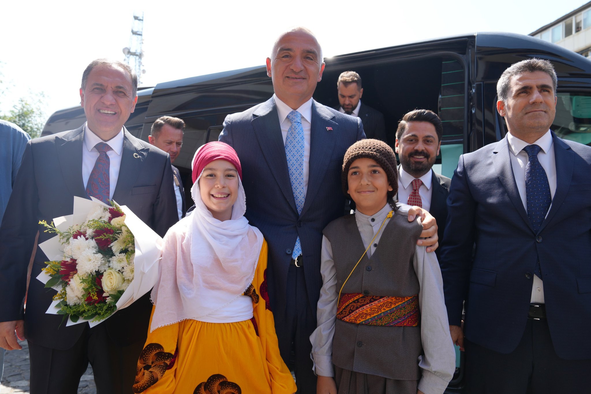 Bakan Mehmet Nuri Ersoy Bingöl