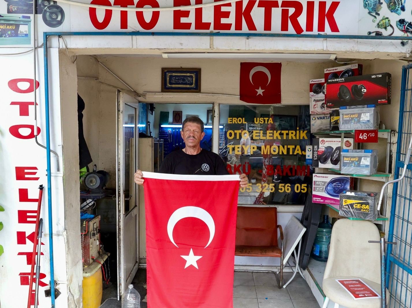 Ümraniye Bayraklarla Donatıldı