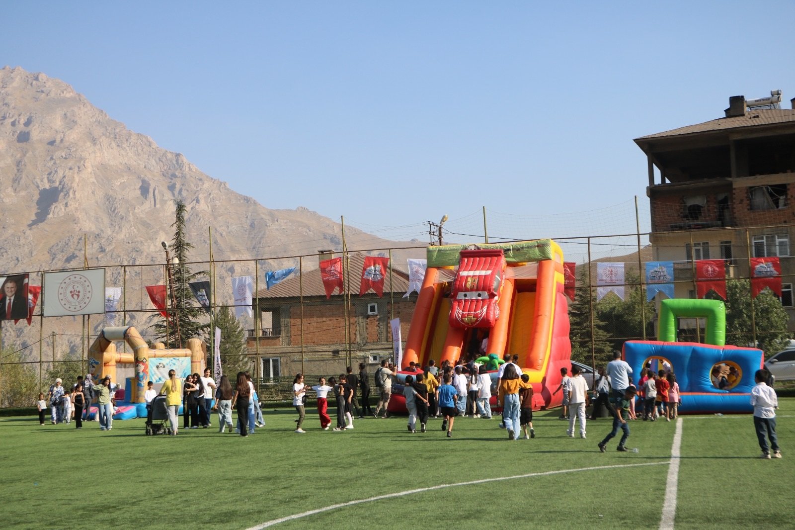 Hakkari Bir Anadolu Şenliği