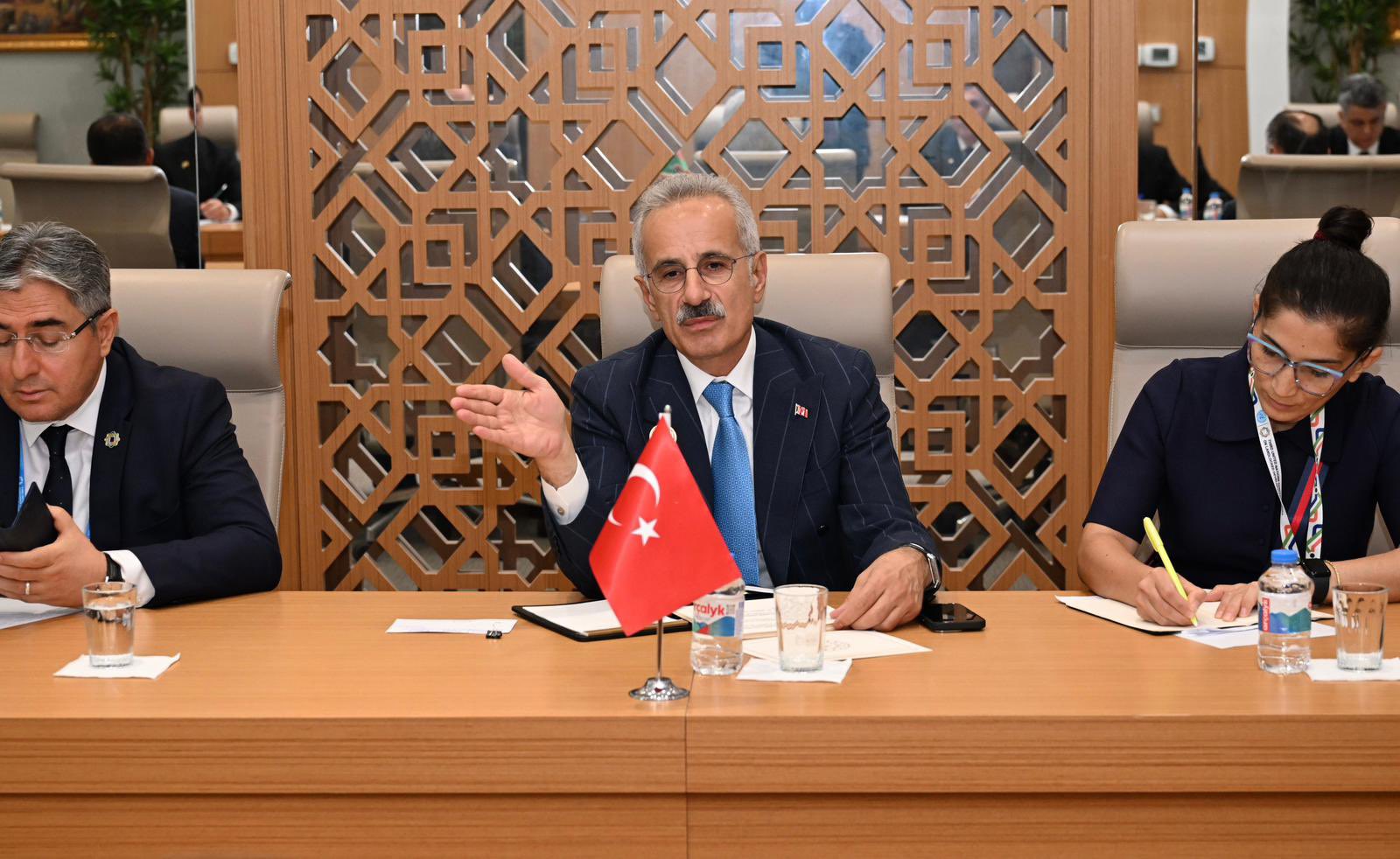 Bakan Uraloğlu görüşmelerde