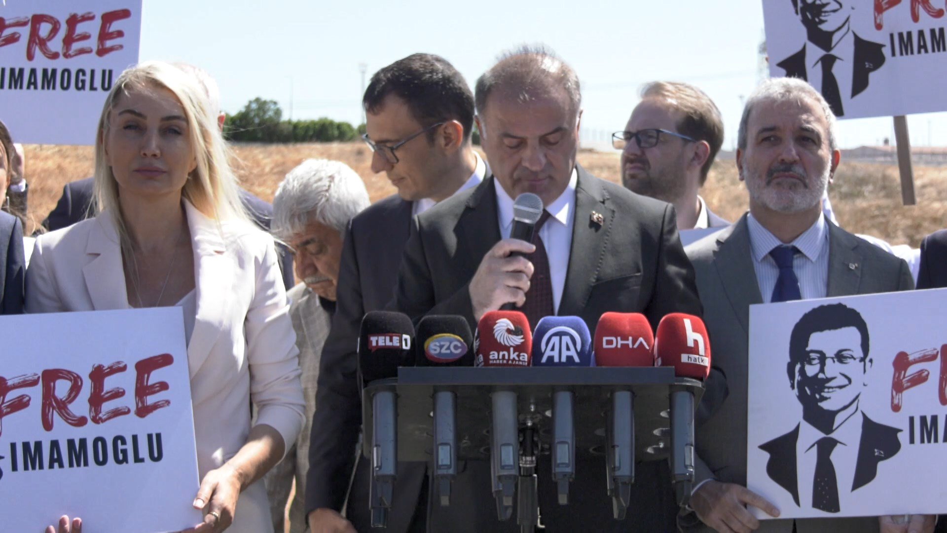 Silivri Cezaevi Önü