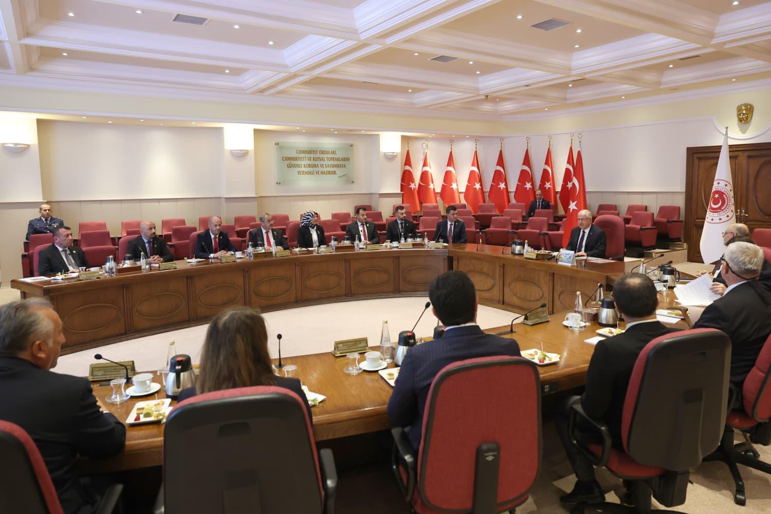Milli Savunma Bakanı Yaşar Güler