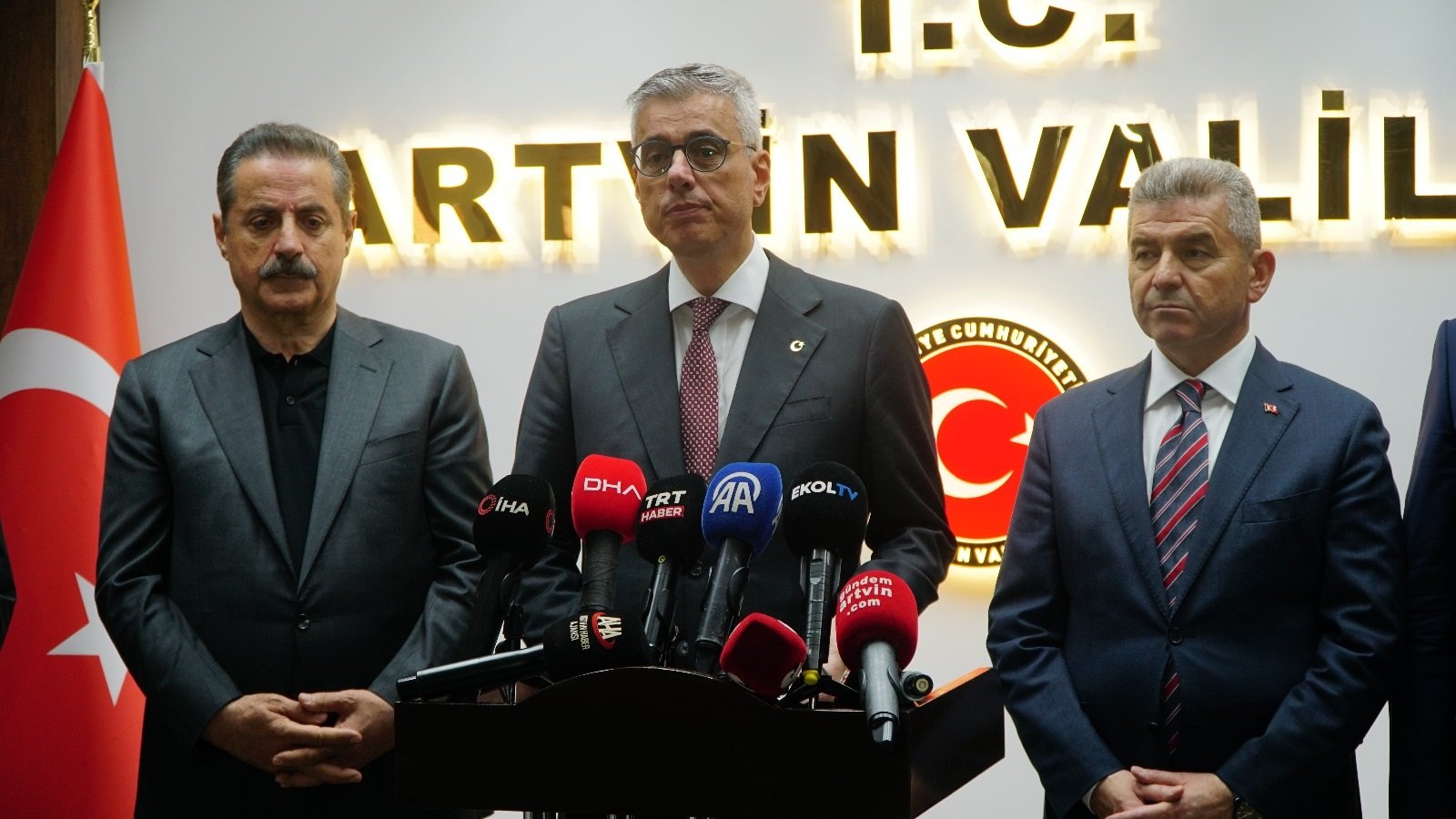 Sağlık Bakanı Memişoğlu Artvin Valiliği ziyareti