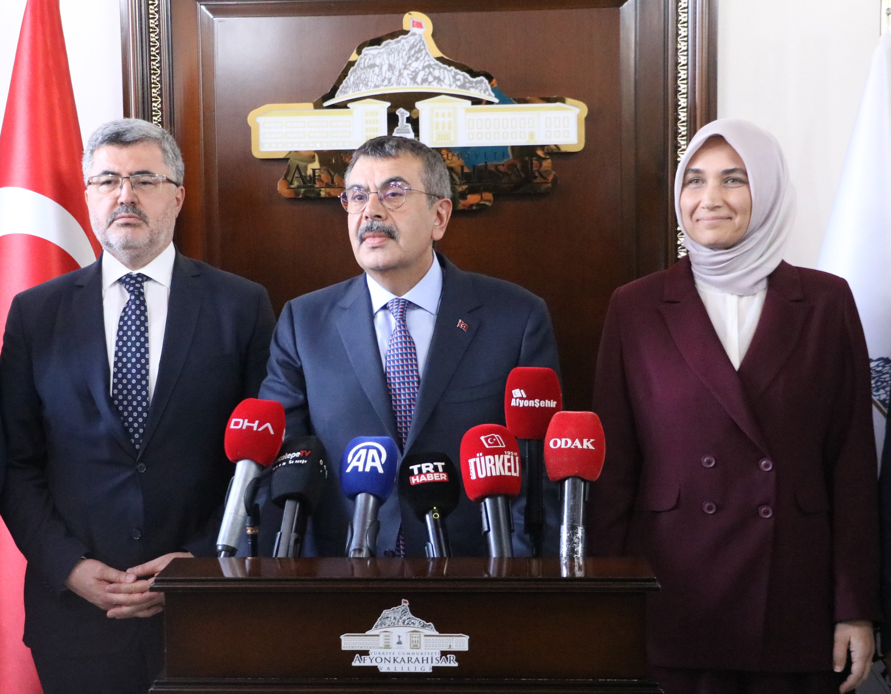 Bakan Tekin Eğitim Değerlendirmesi