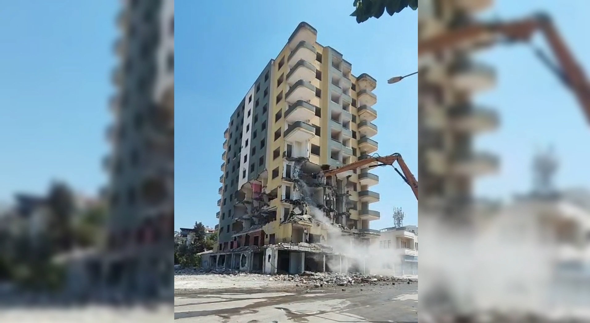 Berker Apartmanı yıkım süreci