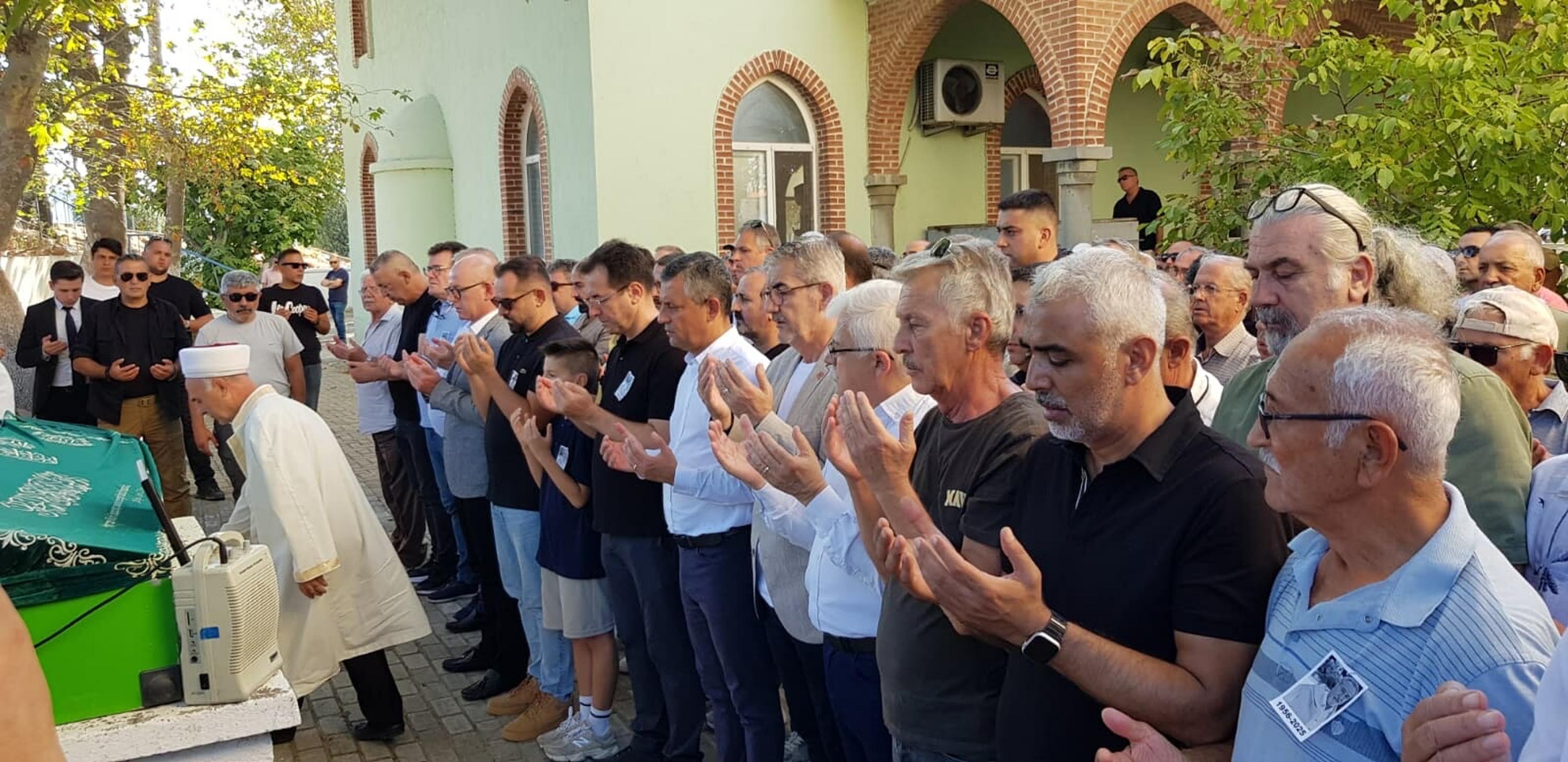 Özgür Özel cenaze töreni