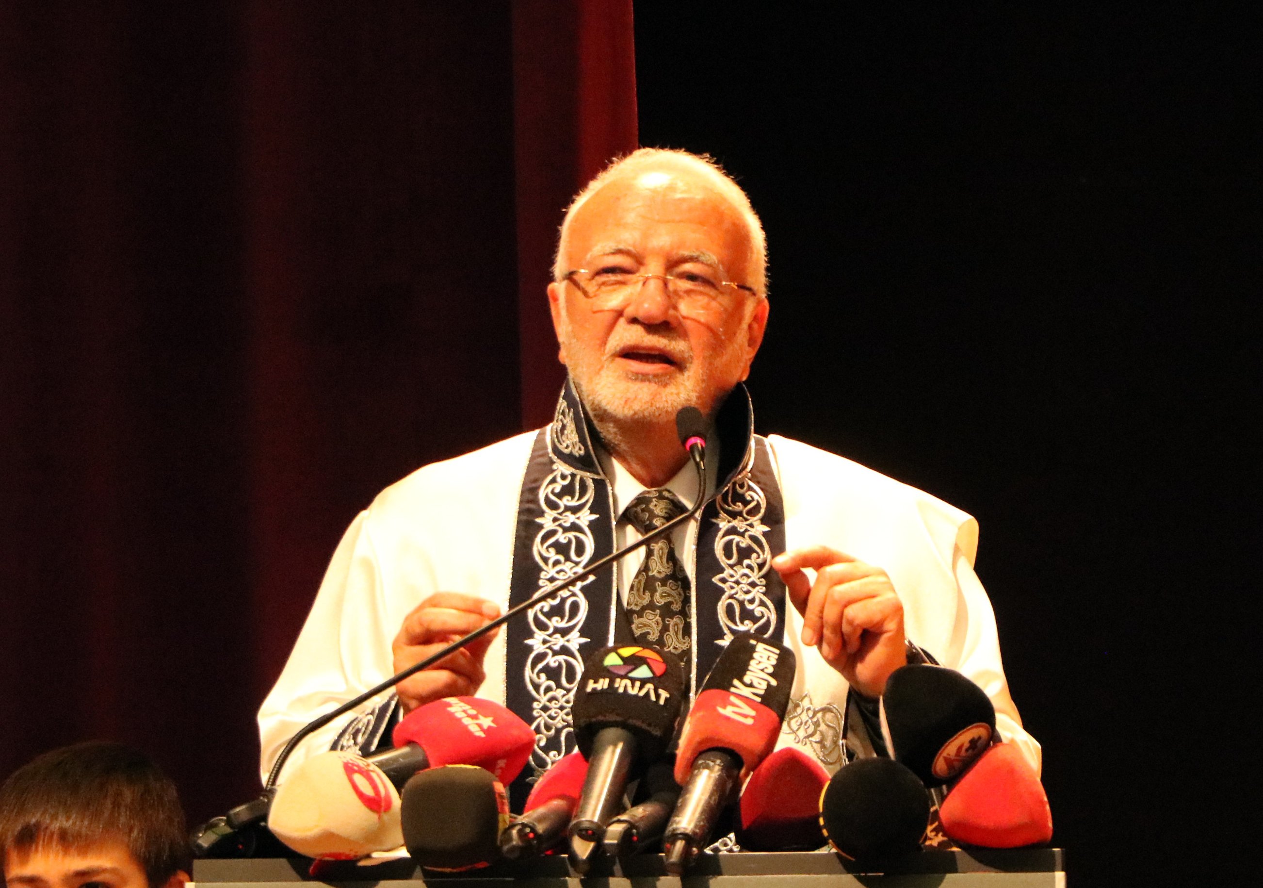 Mustafa Elitaş basın açıklaması