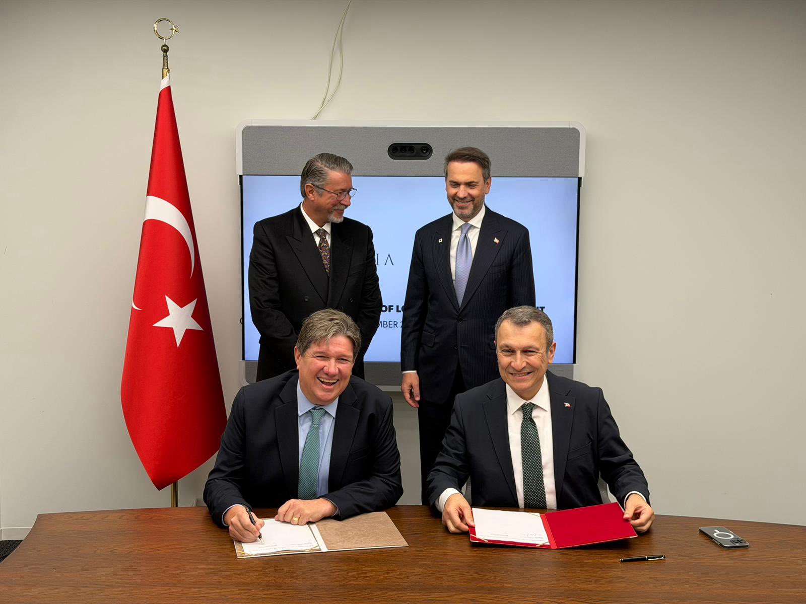 Alparslan Bayraktar LNG anlaşması