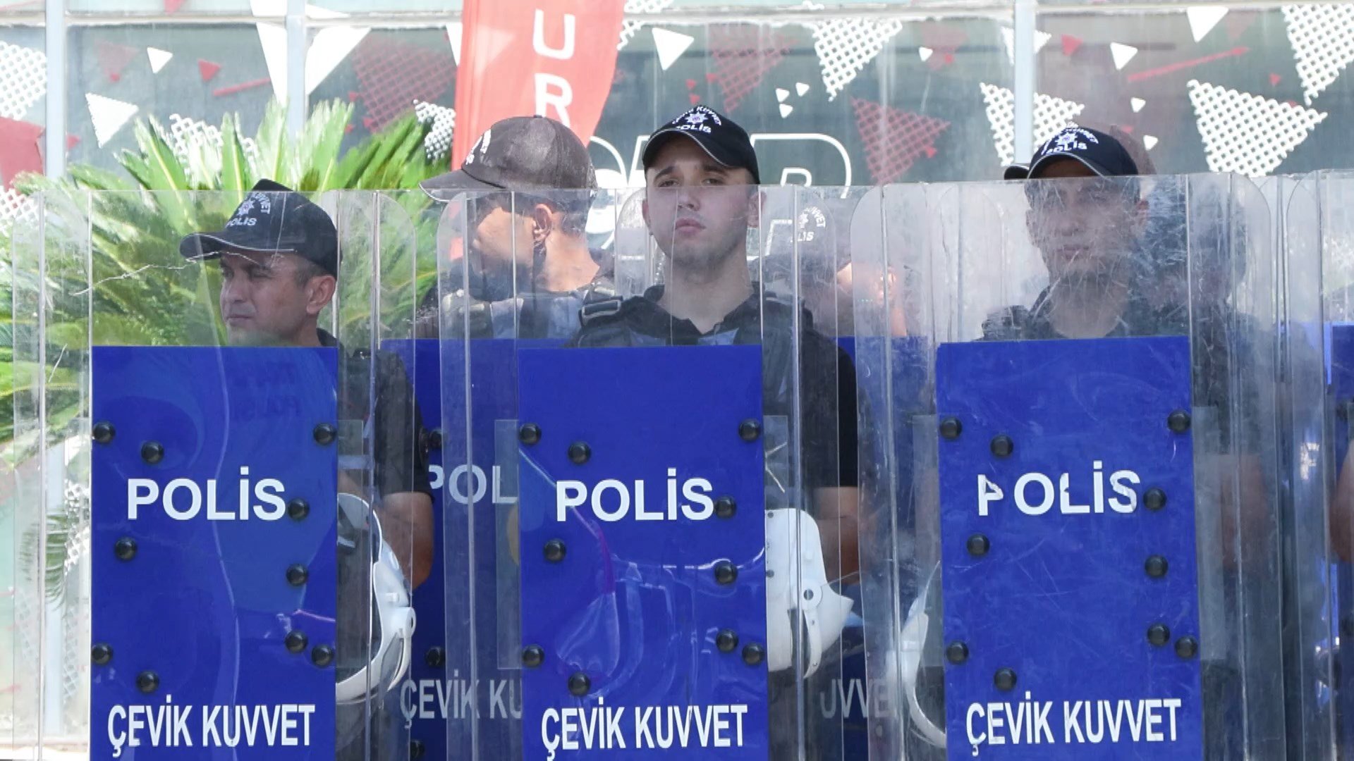 CHP İl Başkanlığı Güvenlik Önlemleri