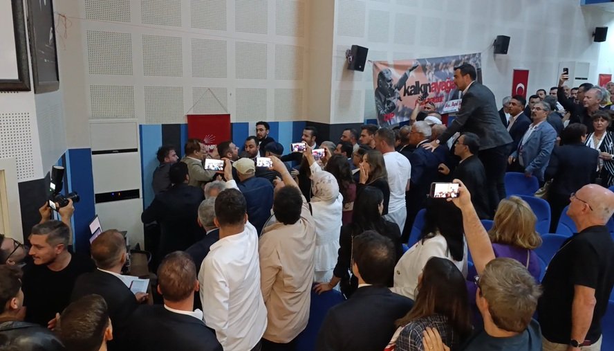 CHP Başiskele Kongresi