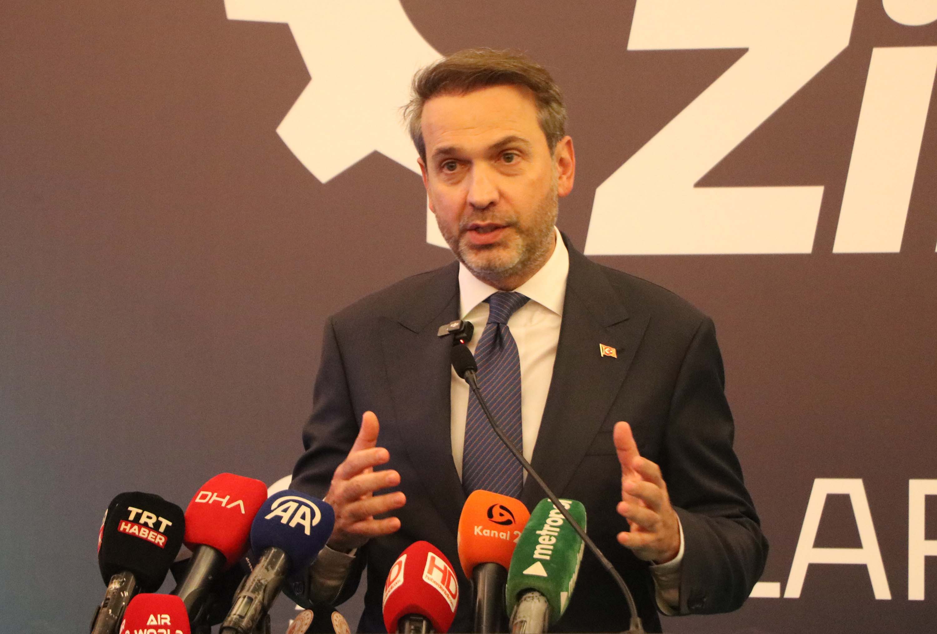 Alparslan Bayraktar Enerji Bakanı