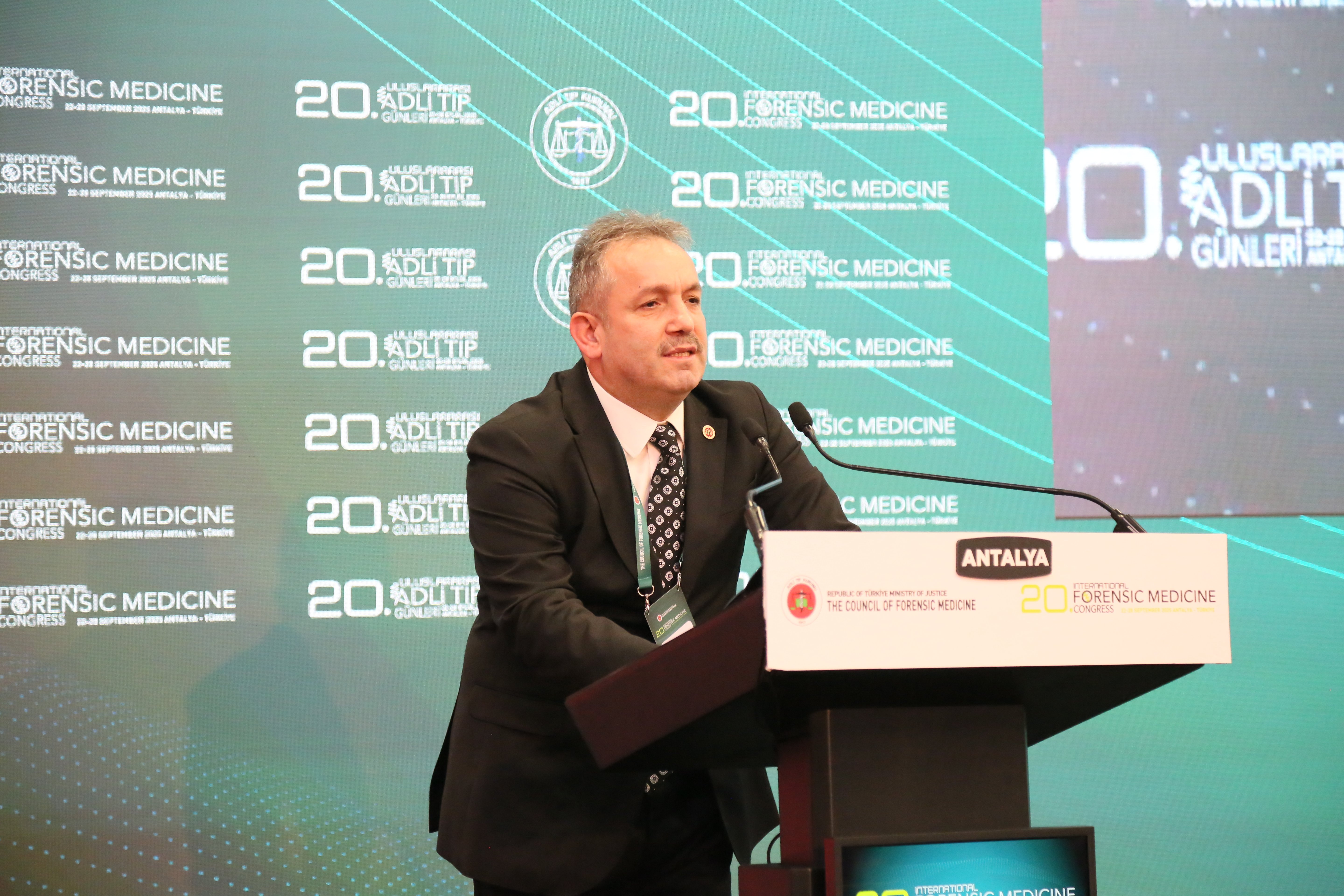 Adli Tıp Kurumu Başkanı Dr. Hızır Aslıyüksek