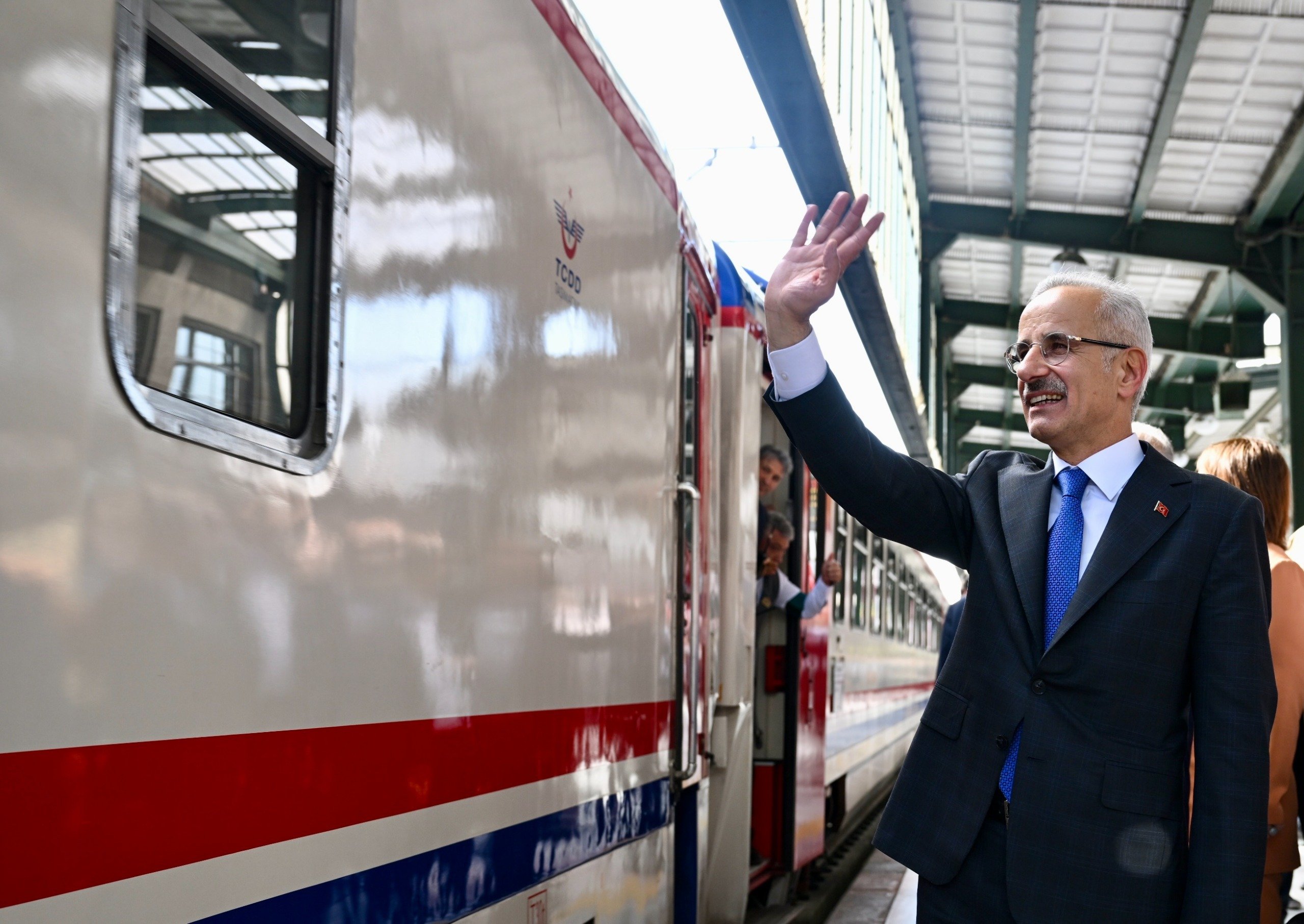 Abdulkadir Uraloğlu Turistik Karaelmas Ekspresi