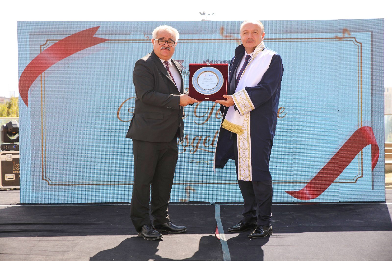İstanbul Esenyurt Üniversitesi akademik kadro
