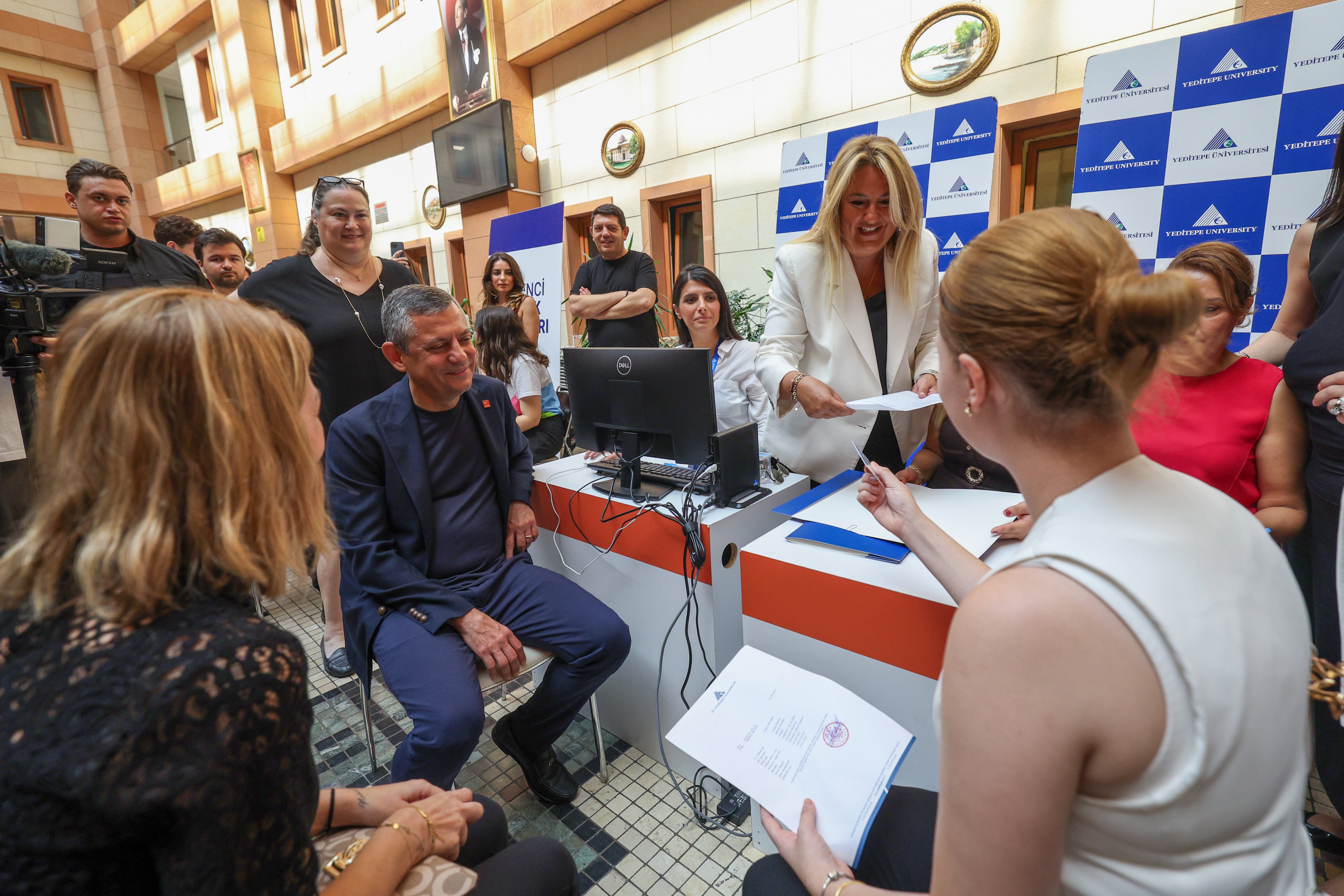 Nehir Zeyrek üniversite kaydı