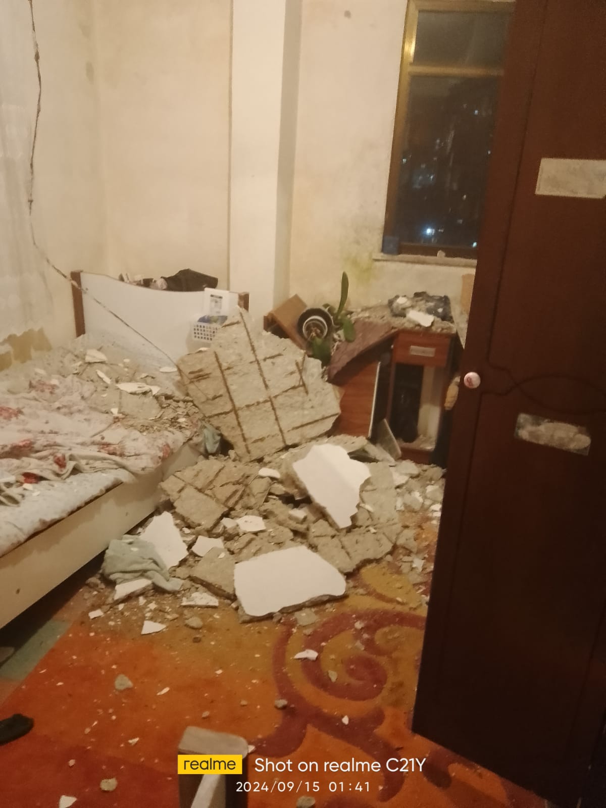Kağıthane çürük bina yıkımı