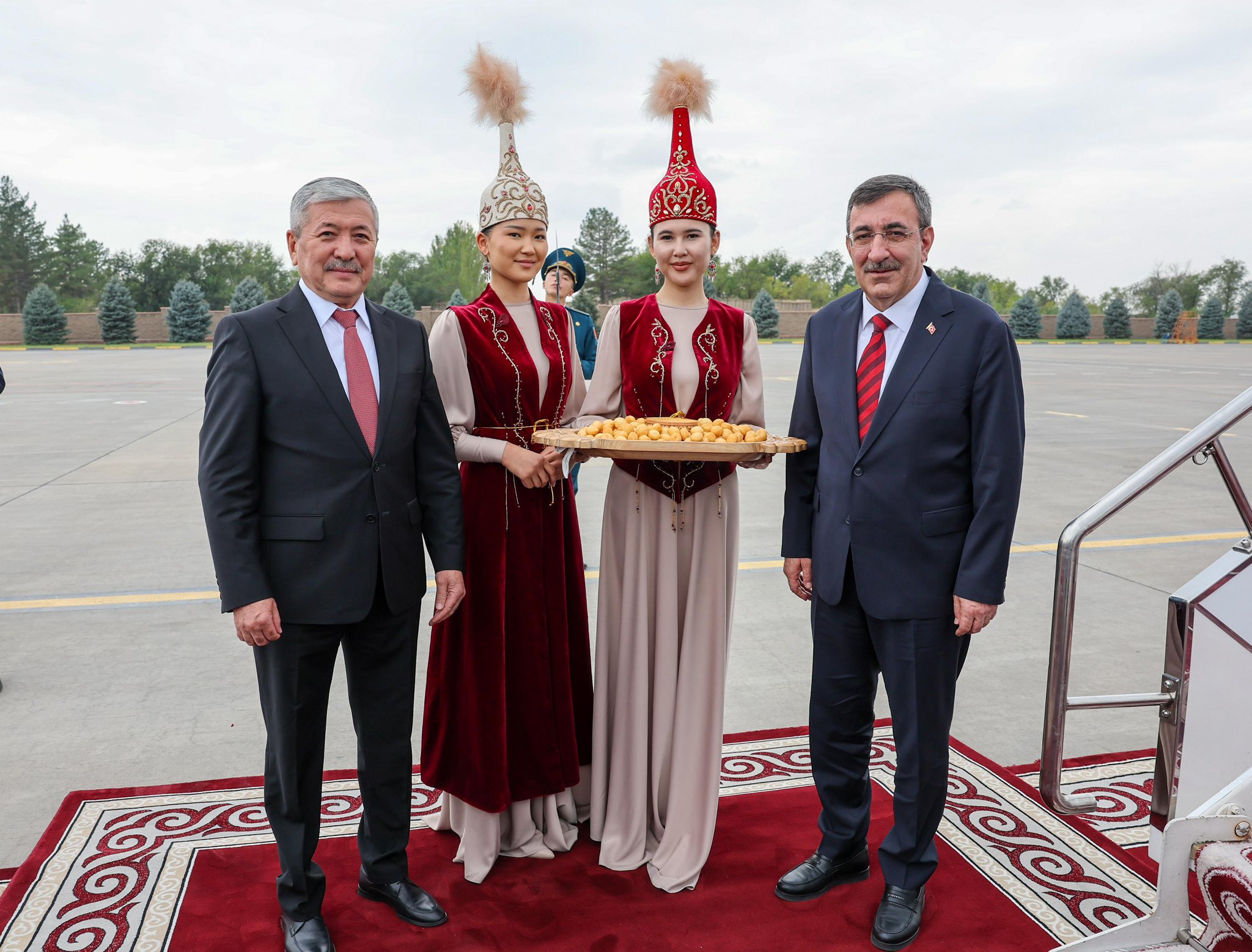 Cevdet Yılmaz Kırgızistan