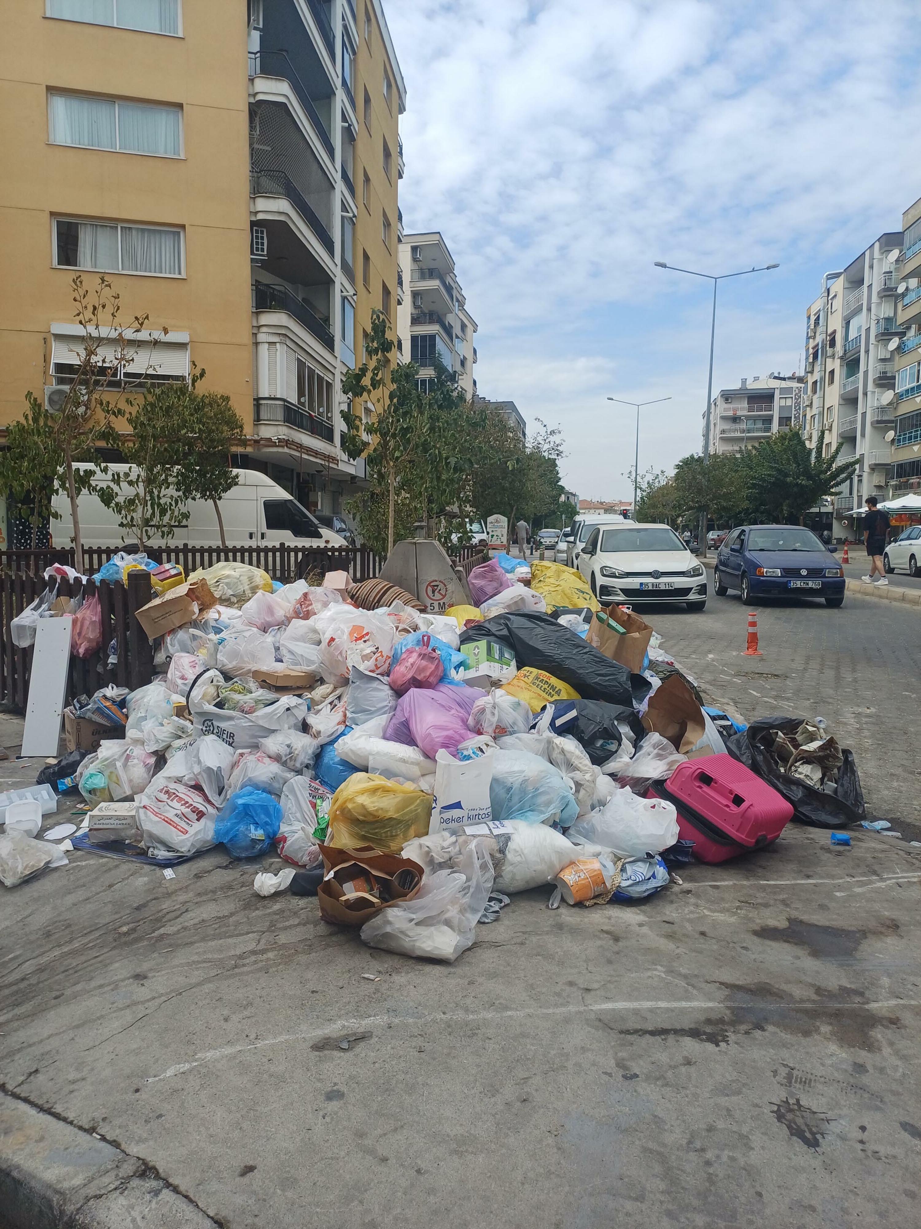 Karşıyaka çöp krizi