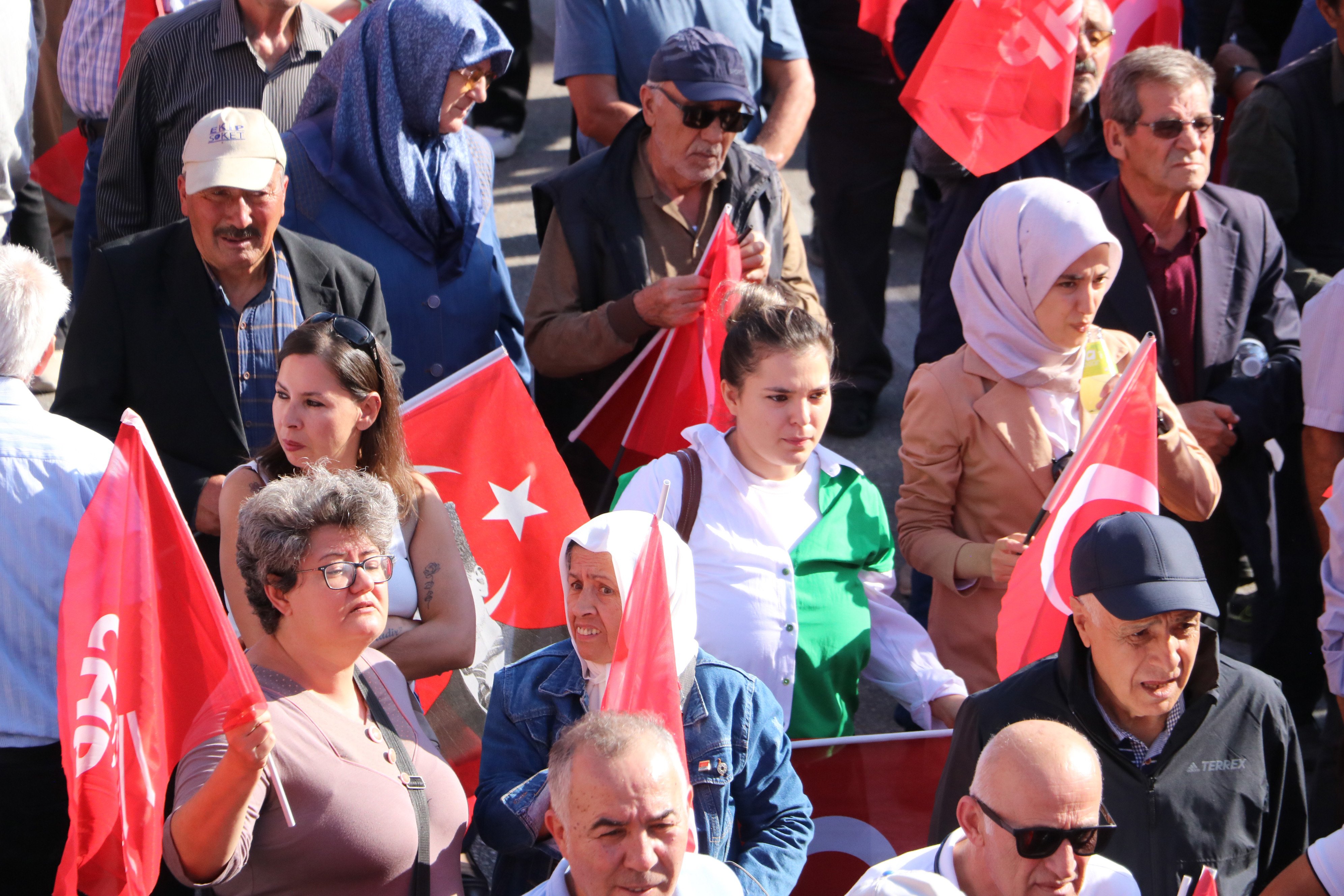 Özgür Özel Mansur Yavaş savunması