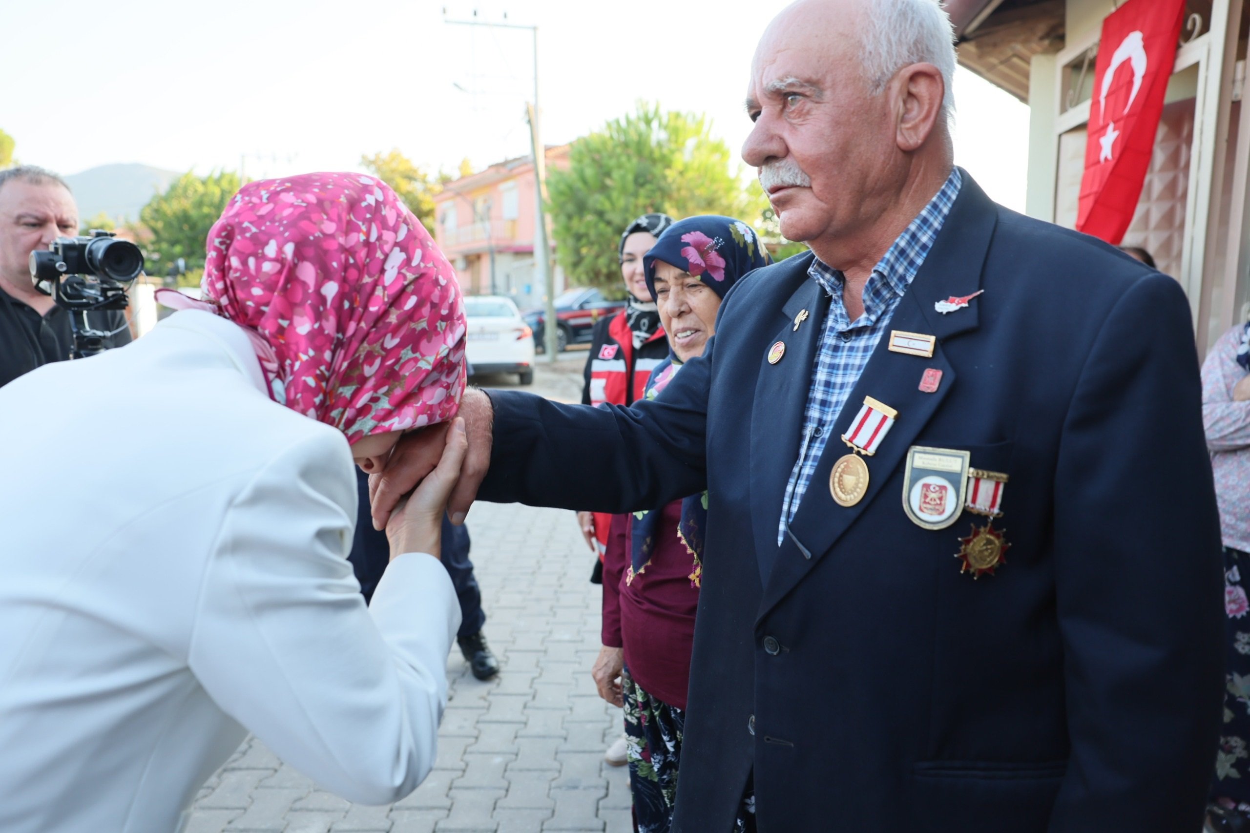 Bakan Göktaş Aile Bahçe Ziyareti