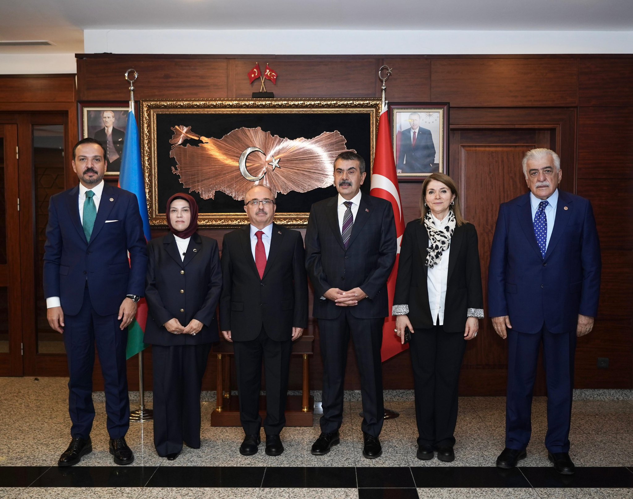 Milli Eğitim Bakanı Yusuf Tekin Bakü Büyükelçiliği ziyareti