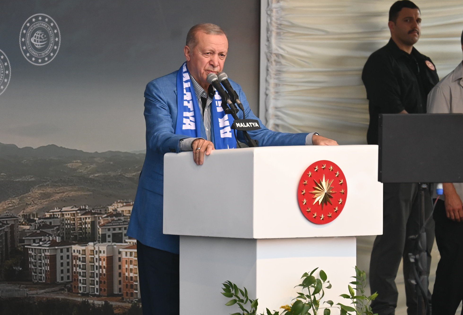 Cumhurbaşkanı Erdoğan halkla buluşuyor