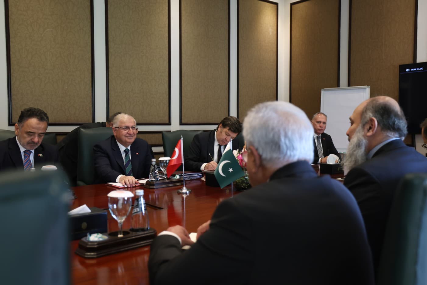 Türkiye Pakistan diplomatik görüşme