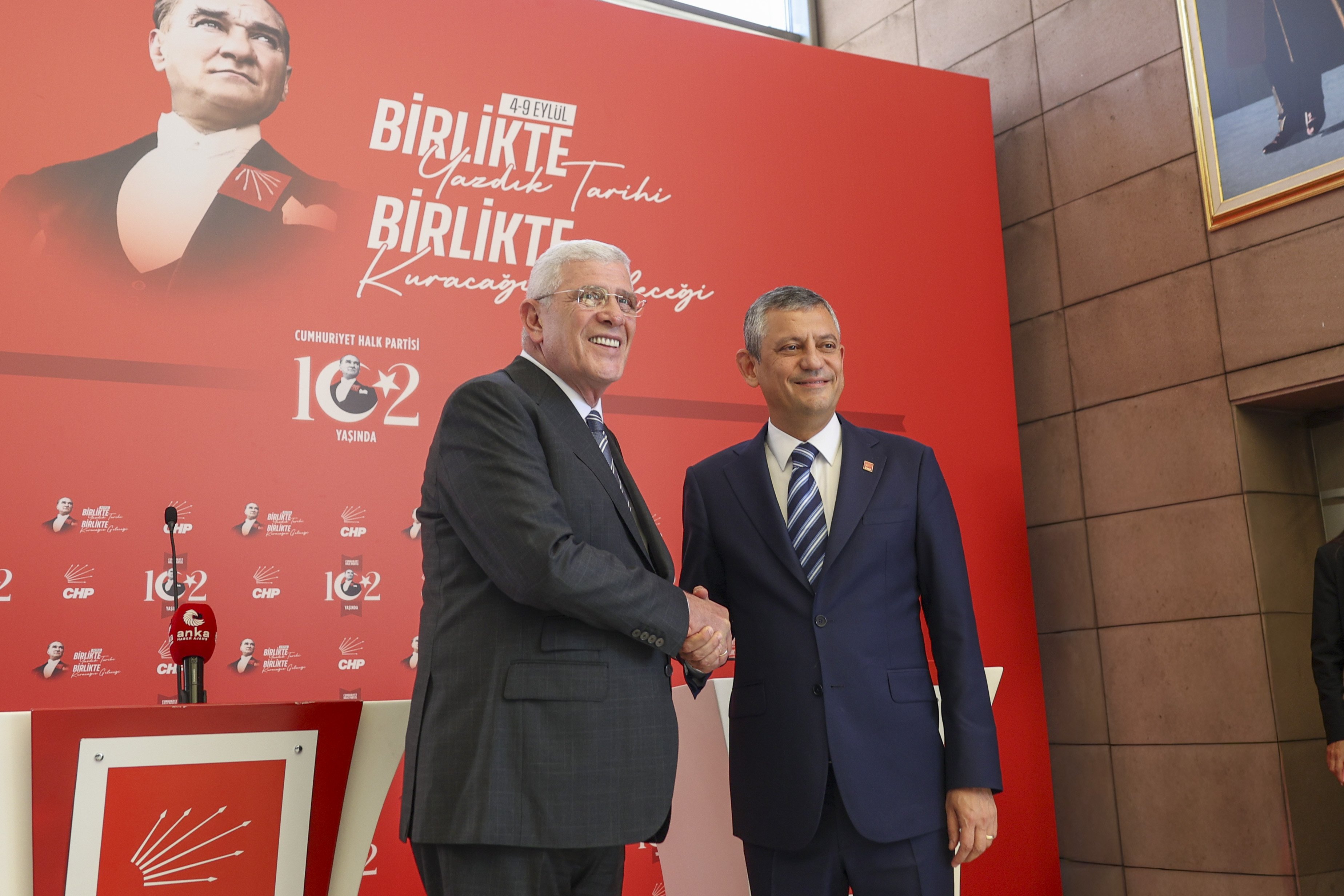 Özgür Özel Müsavat Dervişoğlu görüşmesi