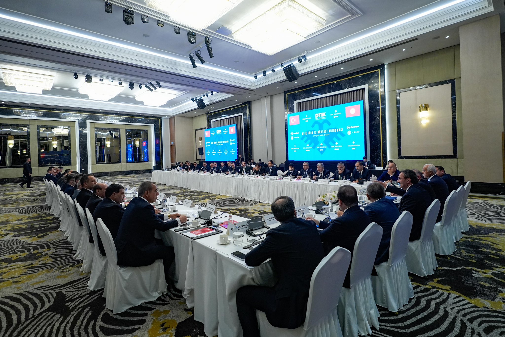 Cumhurbaşkanı Yardımcısı Cevdet Yılmaz Kırgızistan Türk İş Dünyası Buluşması