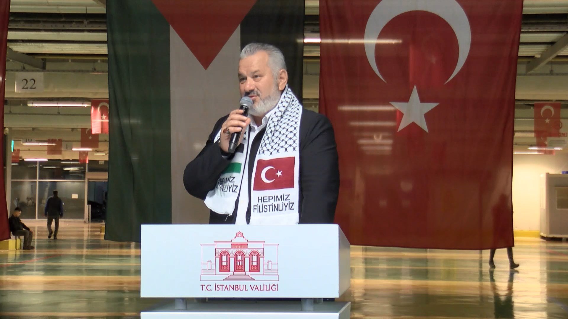 İstanbul Valisi Davut Gül balıkçı esnafıyla