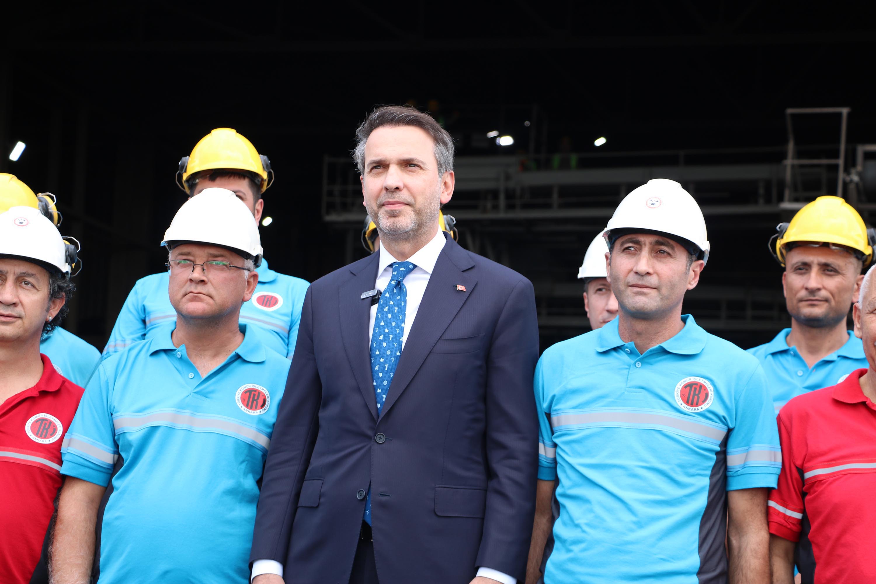 Enerji Bakanı açıklama yapıyor
