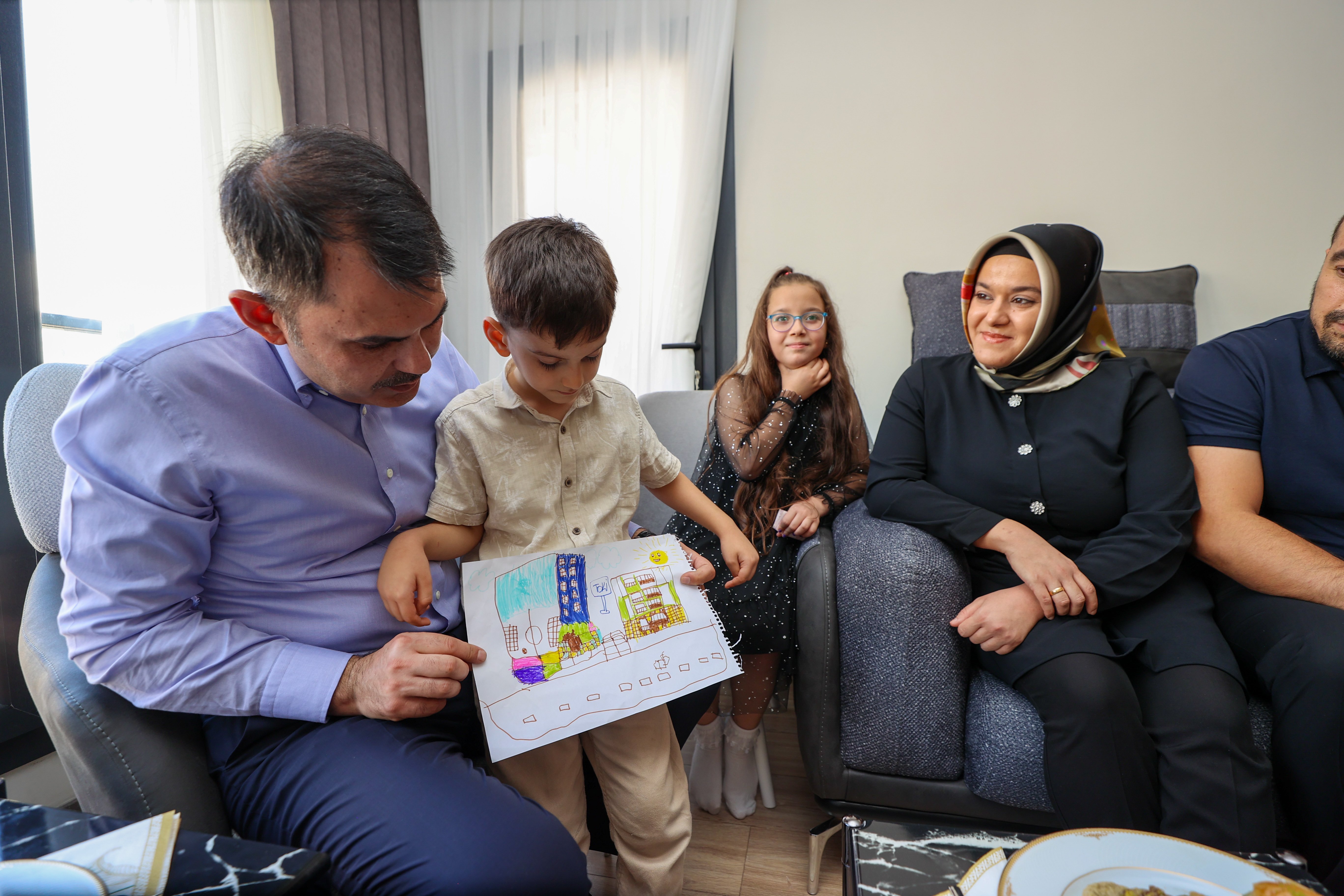 Bakan Kurum aile ziyareti