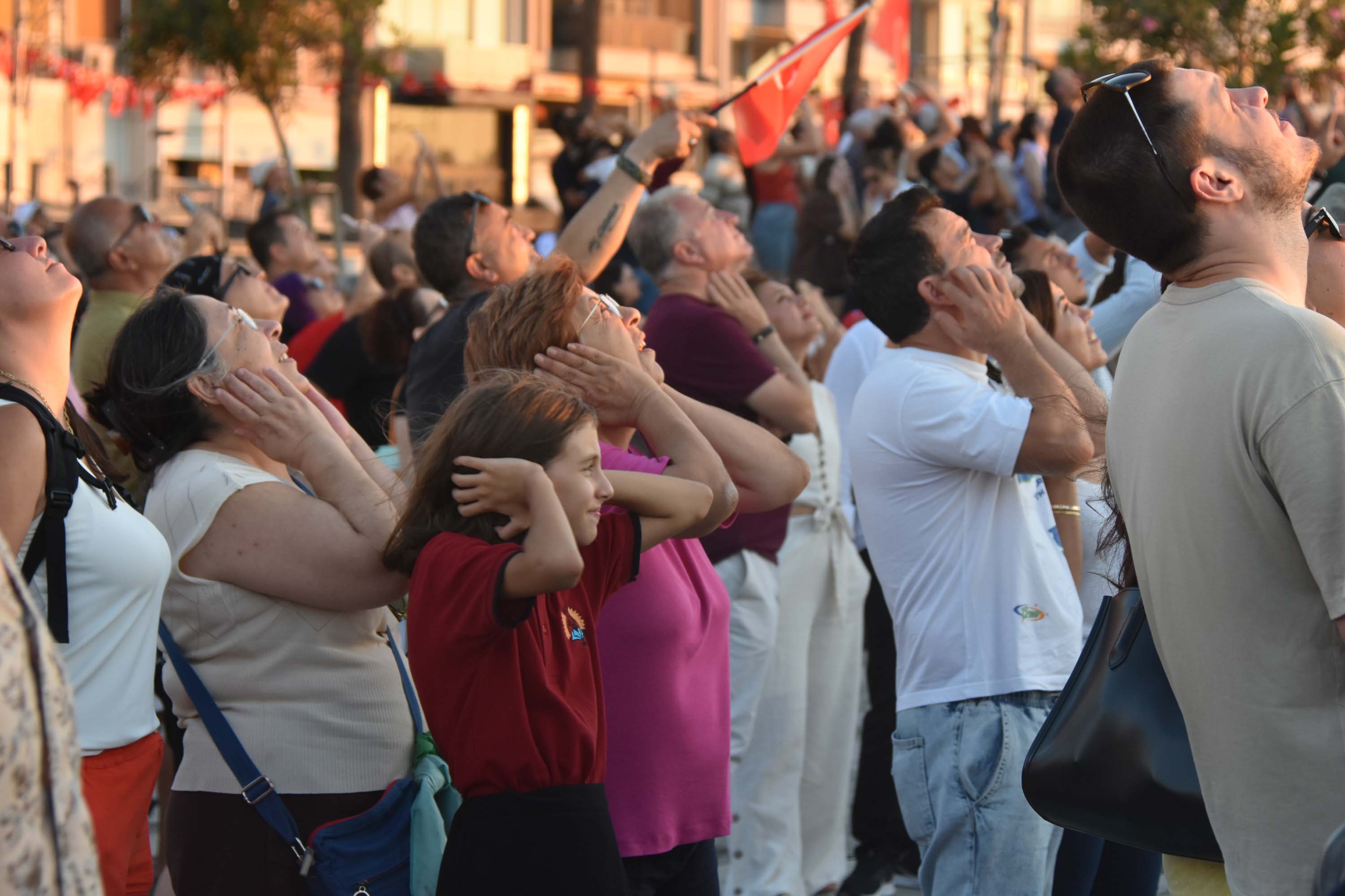 İzmir Halkı Yürüyüş