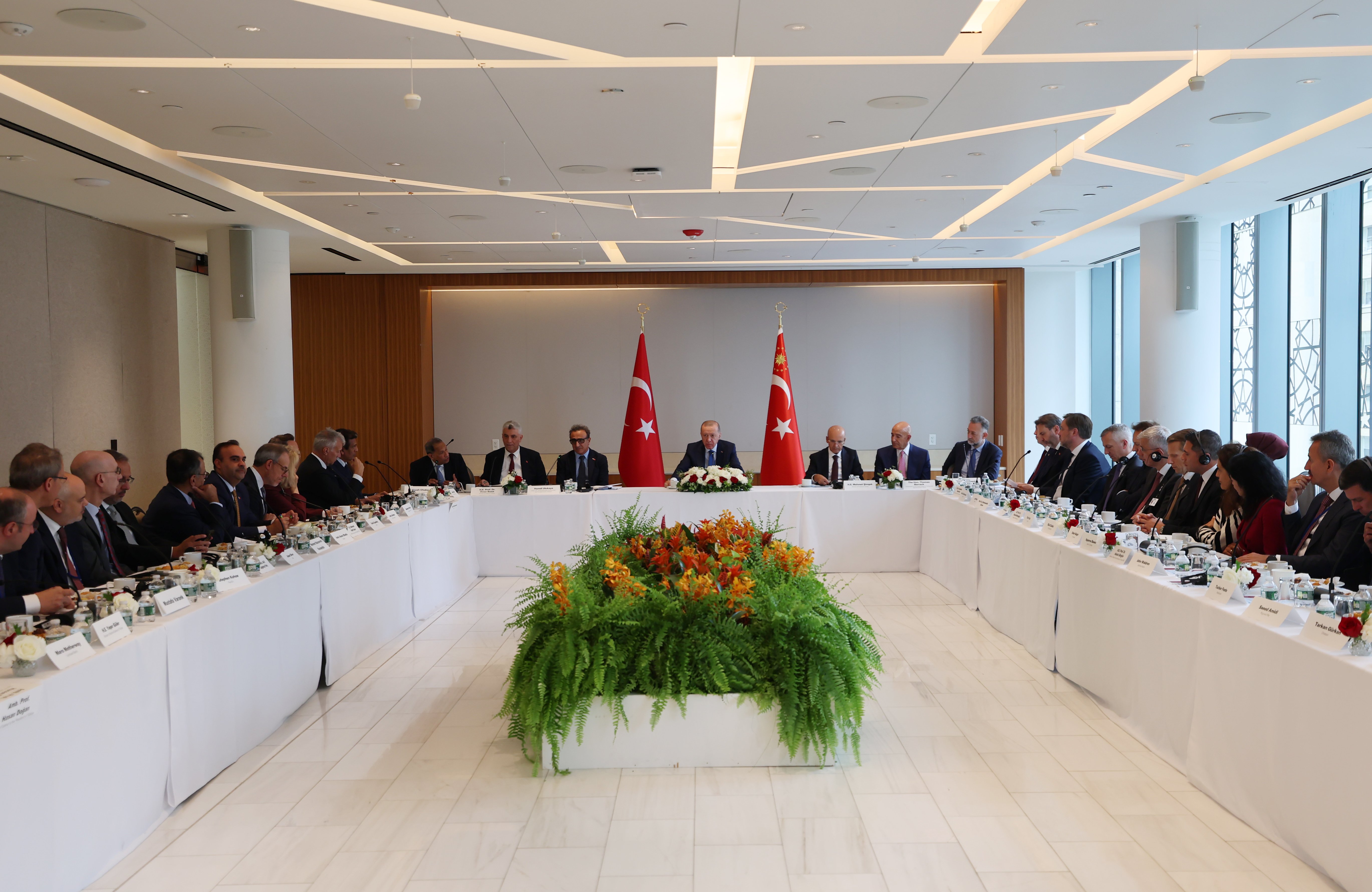 Cumhurbaşkanı Erdoğan diplomatik temaslar