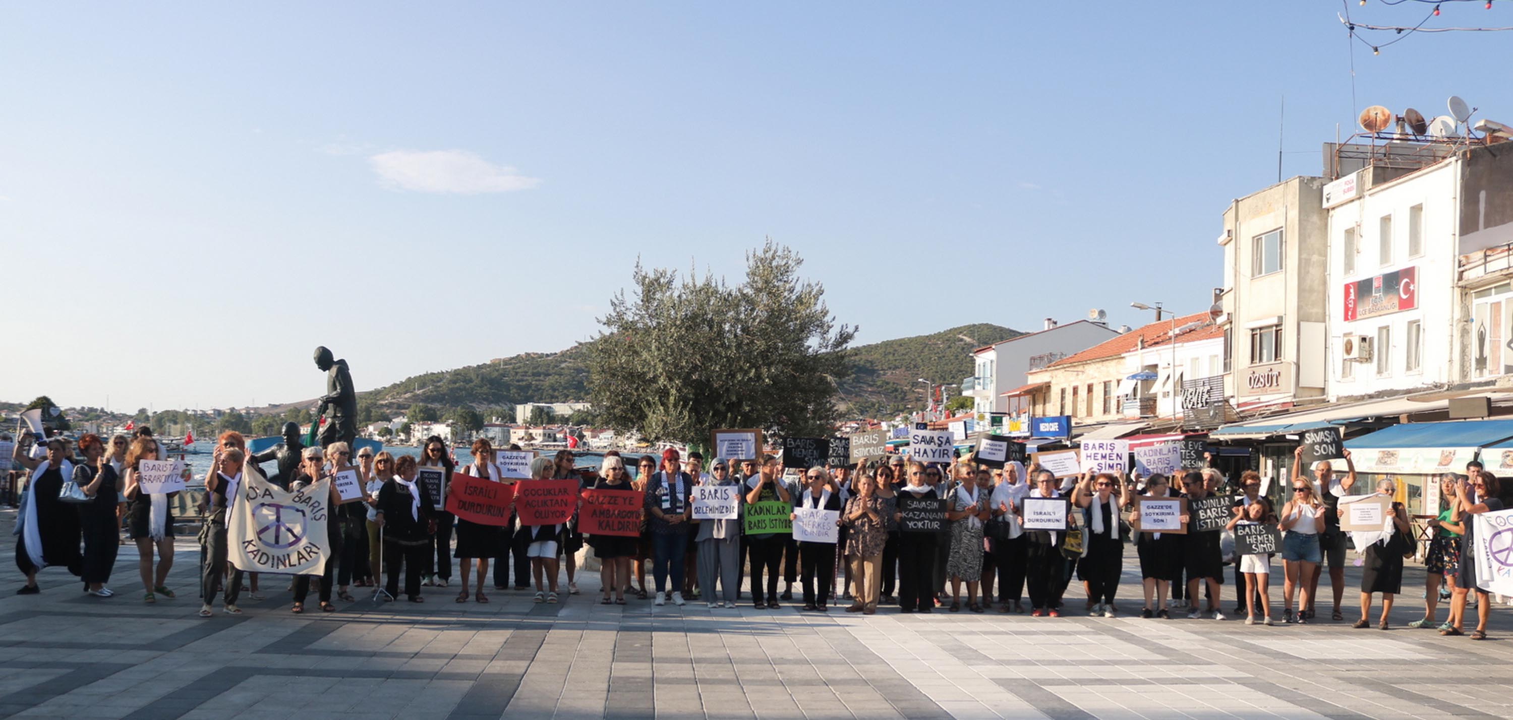 Foçalı kadınlar İsrail protestosu