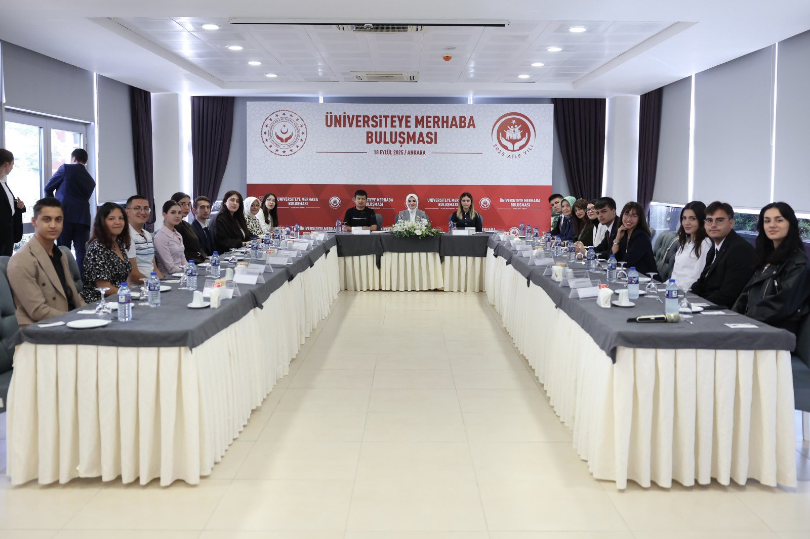 Bakan Göktaş Gençlerle Sohbet