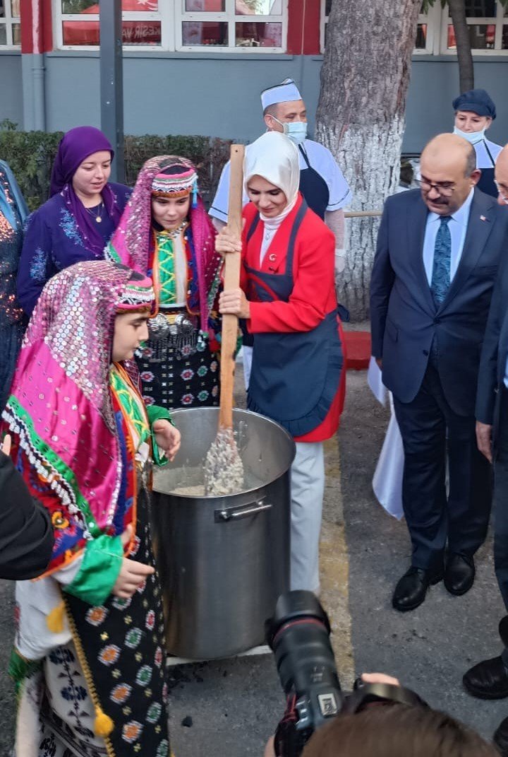 Bakan Göktaş Şehit Yakınları ve Gazilerle