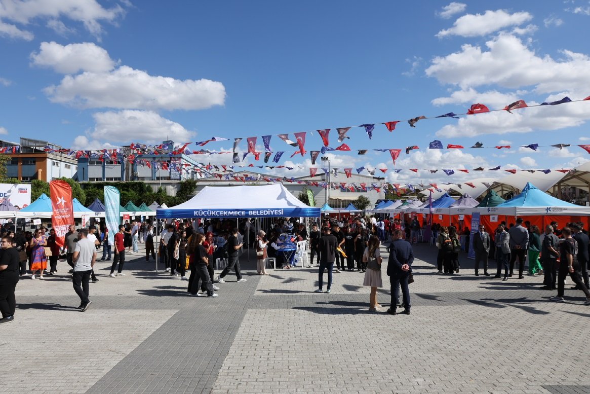 Küçükçekmece İstihdam Fuarı Görüntüleri