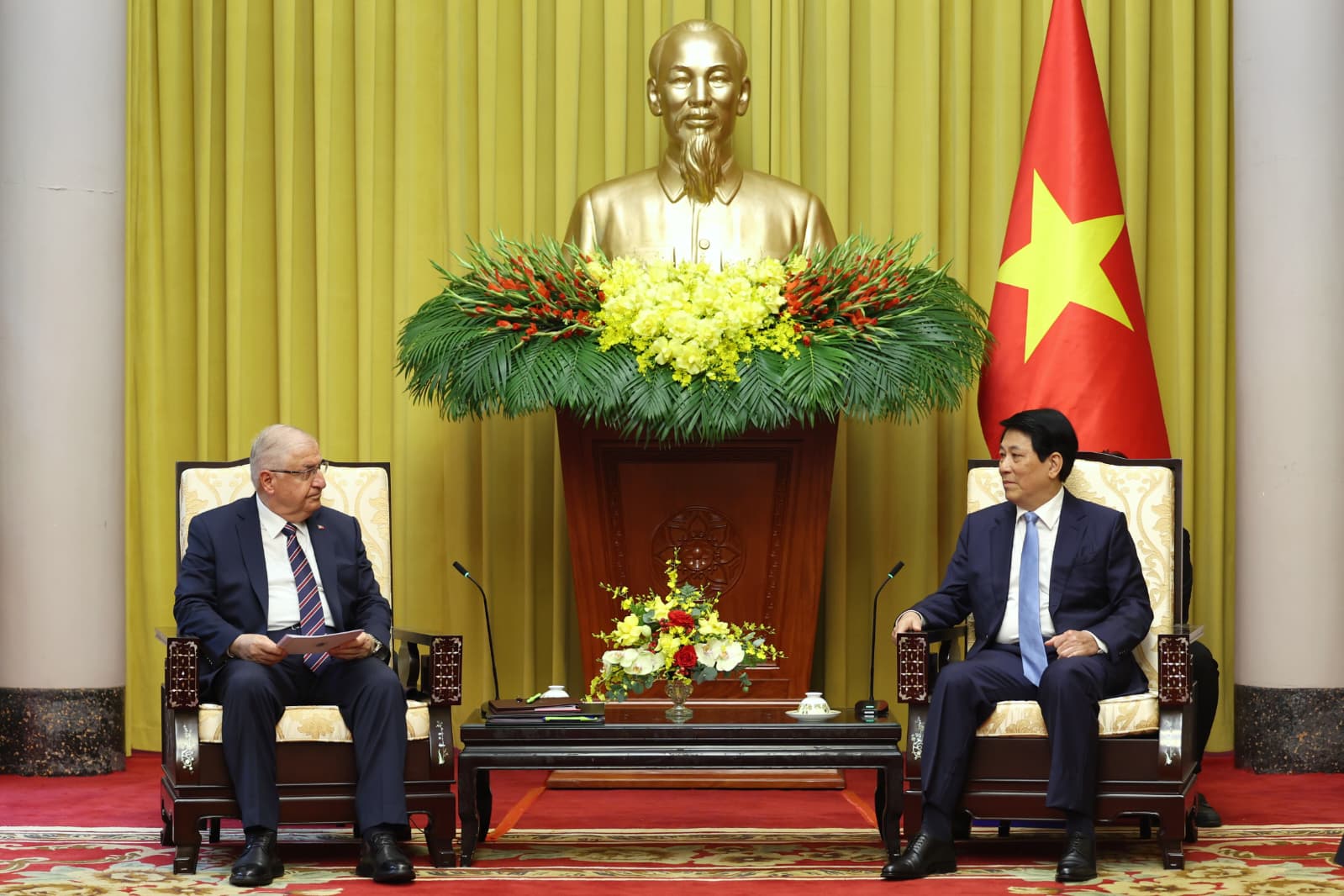 Yaşar Güler Vietnam Cumhurbaşkanı Luong Cuong