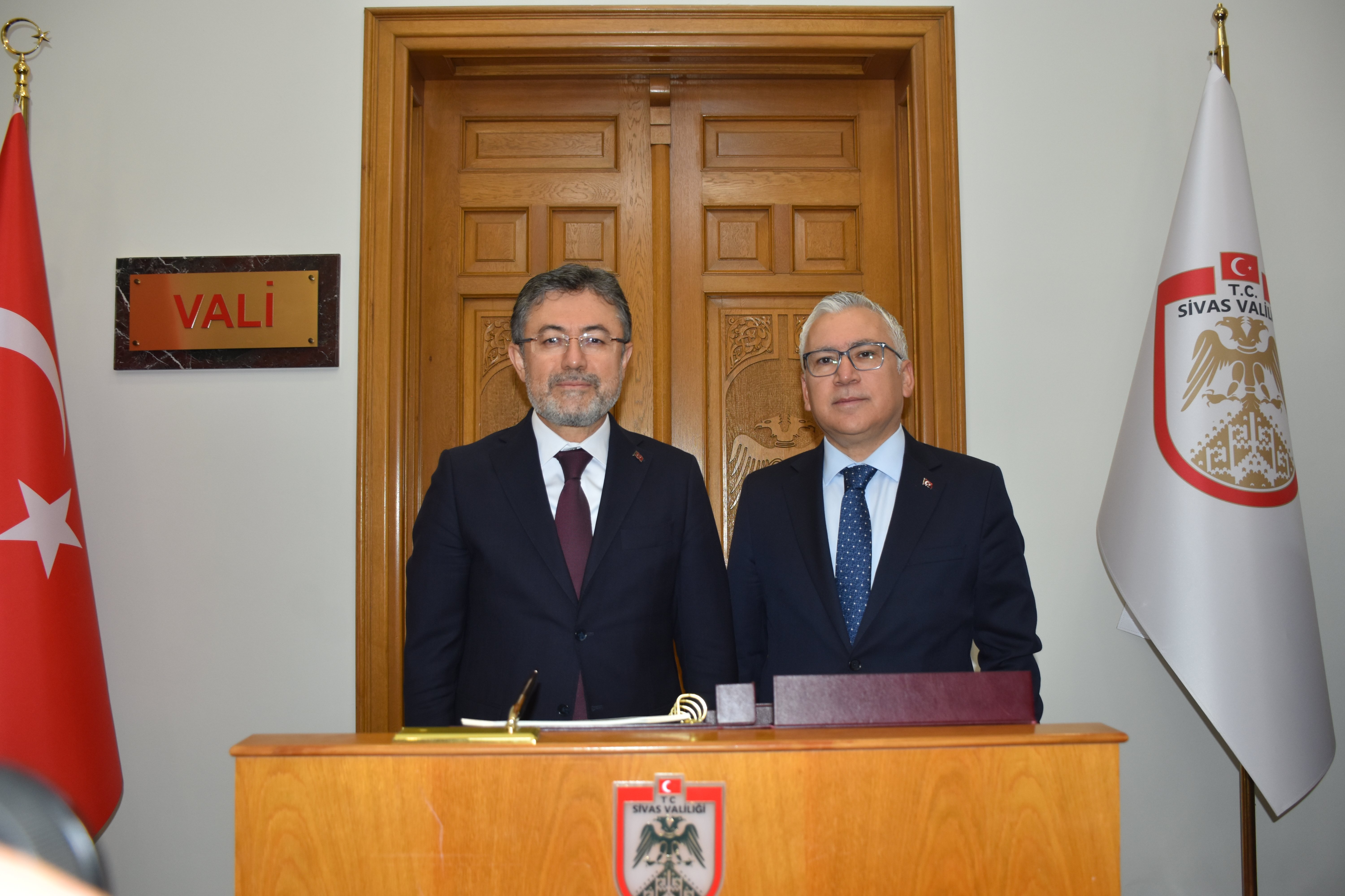 Bakan Yumaklı öğrencilerle sohbet